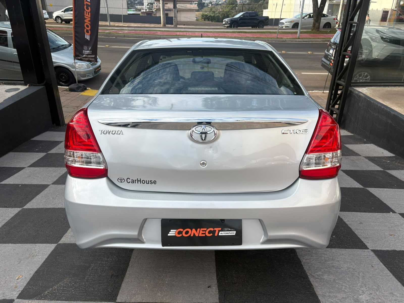 ETIOS SEDAN 1.5 AT
