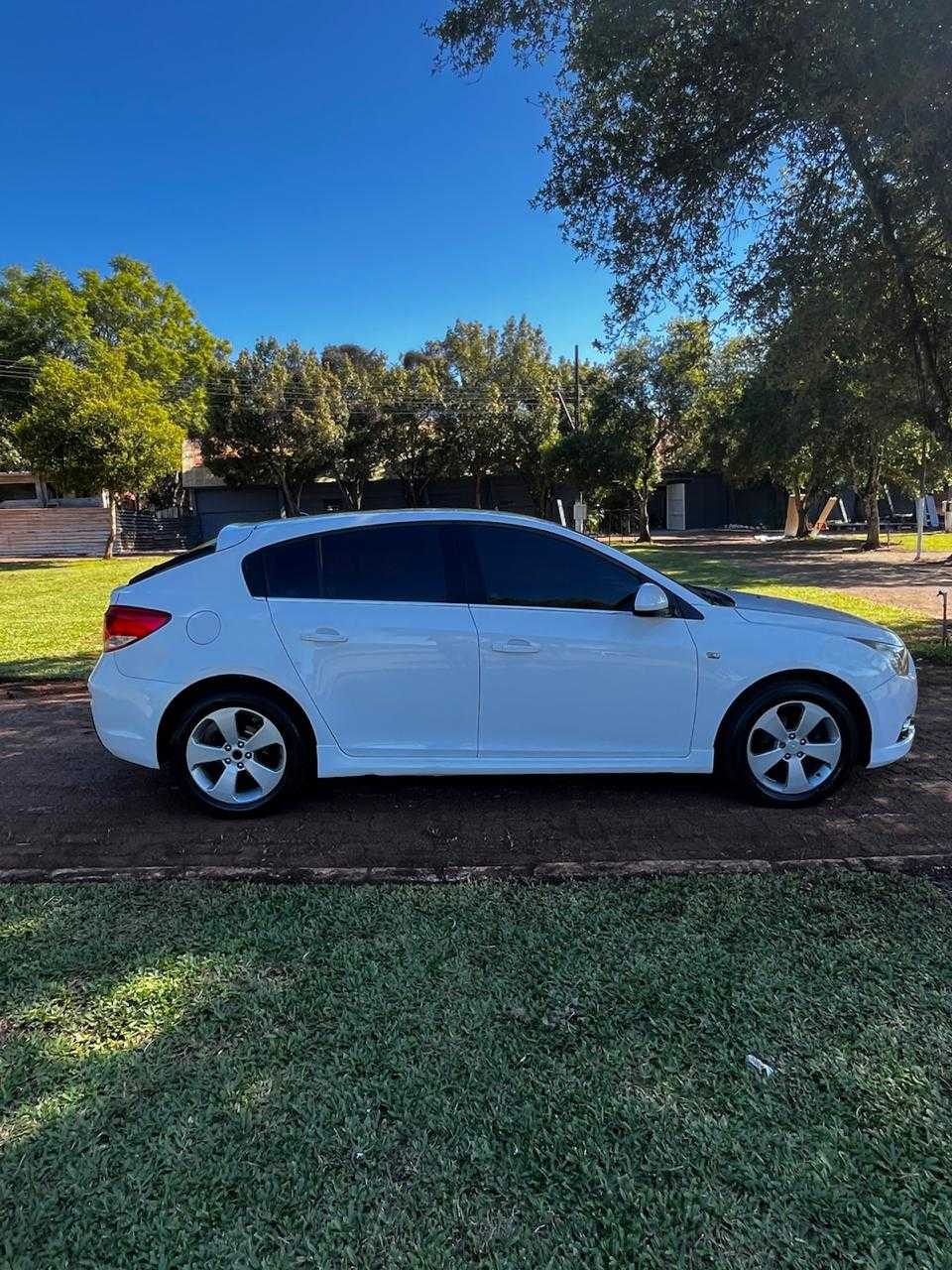 CRUZE LT HB 1.8