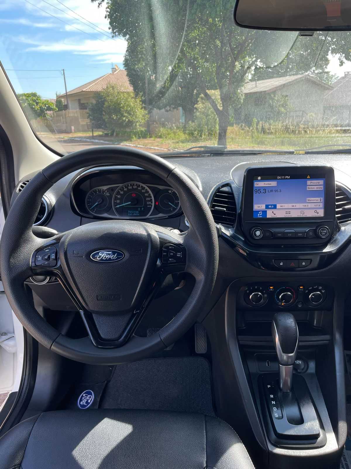 KA 1.5 SEDAN TITANIUM AUT