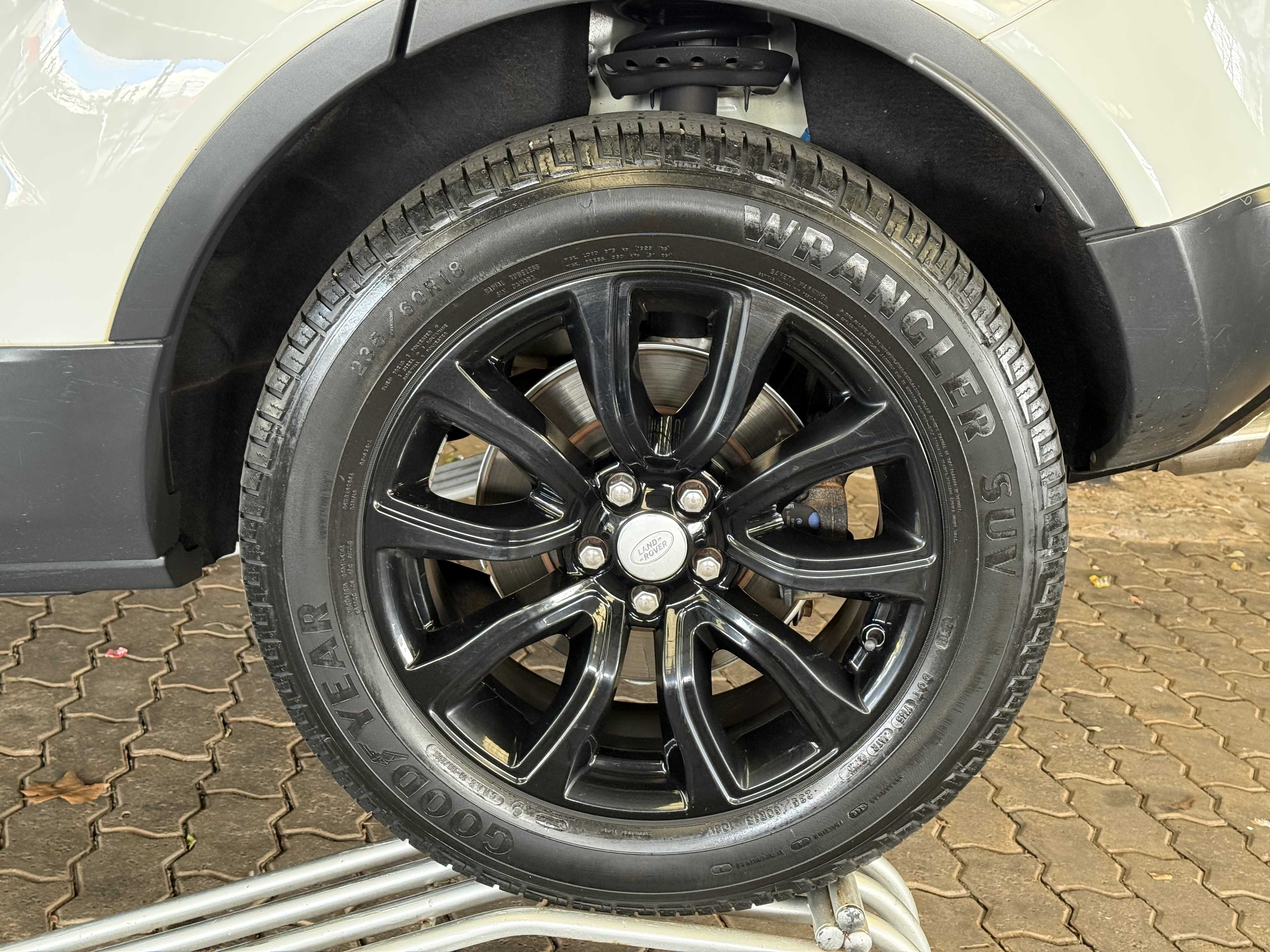LAND ROVER EVOQUE SE