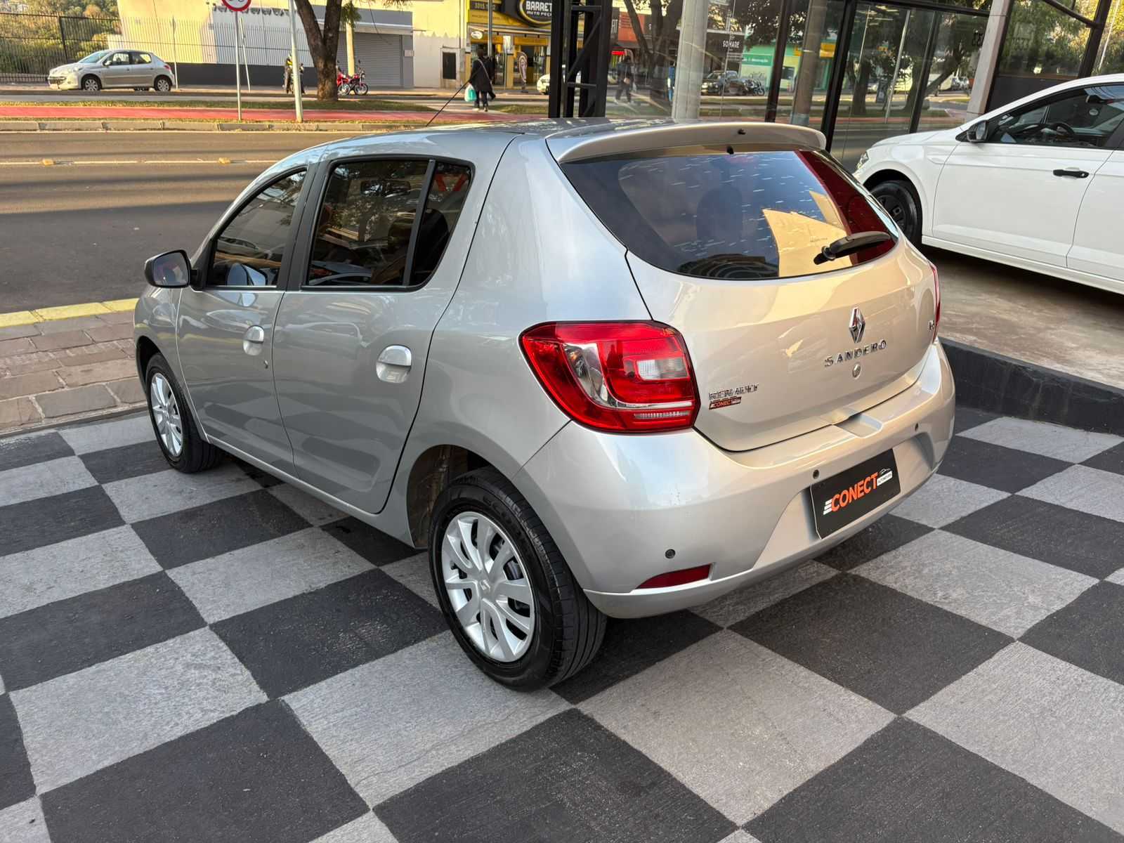 SANDERO  1.6 8V COMPLETO