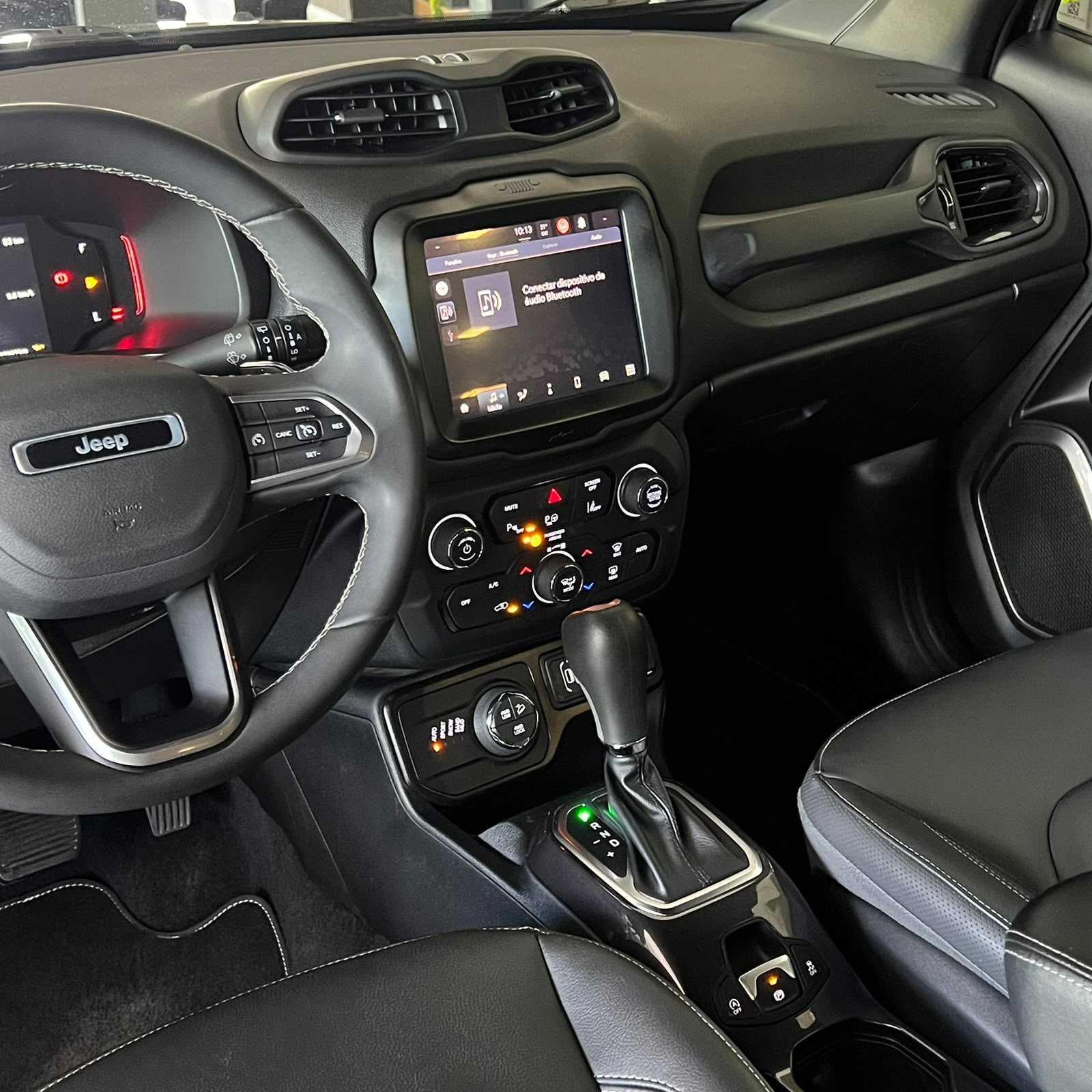 RENEGADE S T270 1.3T 4X4 AUT
