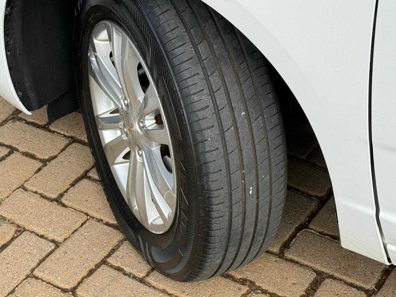 COBALT LTZ 1.8 / MULTIMIDIA
