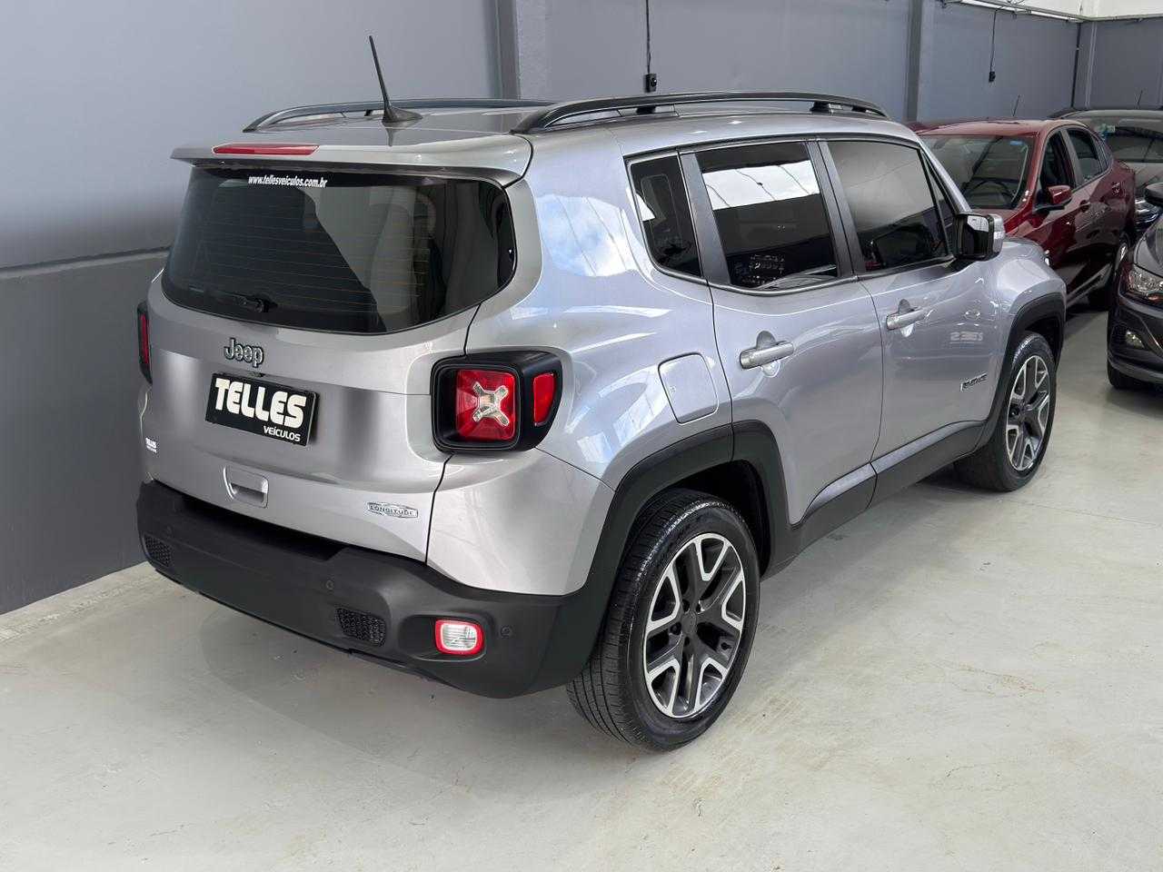 RENEGADE LONGITUDE 1.8 AUT