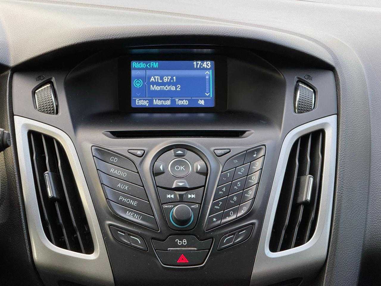 FOCUS HATCH SE 1.6 MANUAL