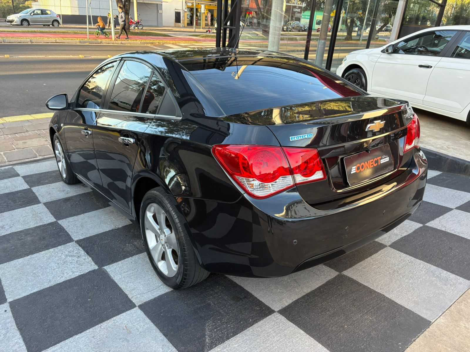 CRUZE SEDAN 1.8 AT