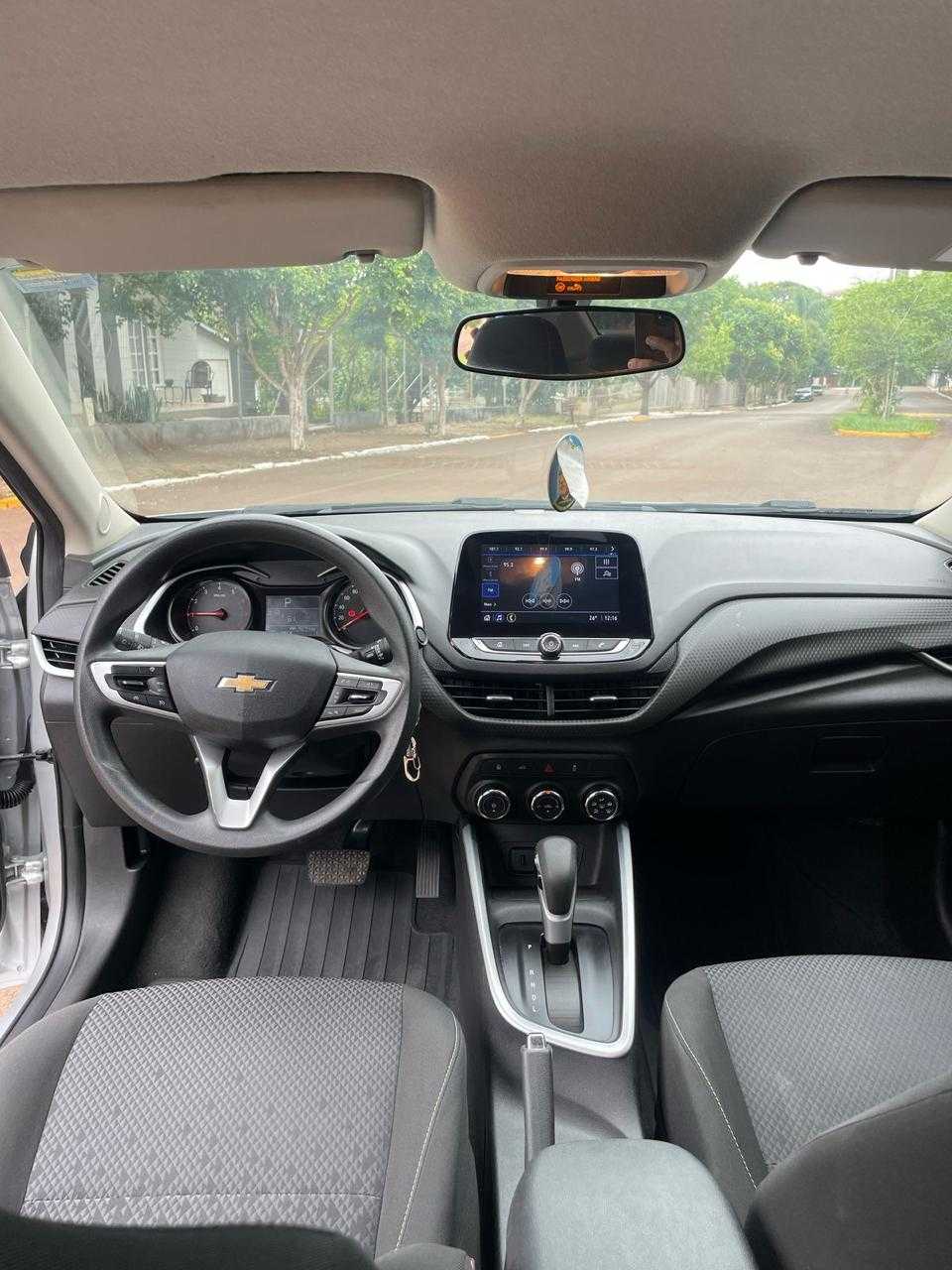 ONIX SEDAN PLUS LT 1.0