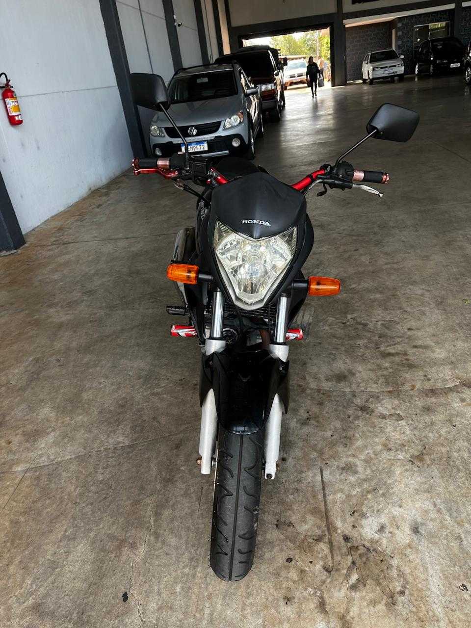 CB 300 R
