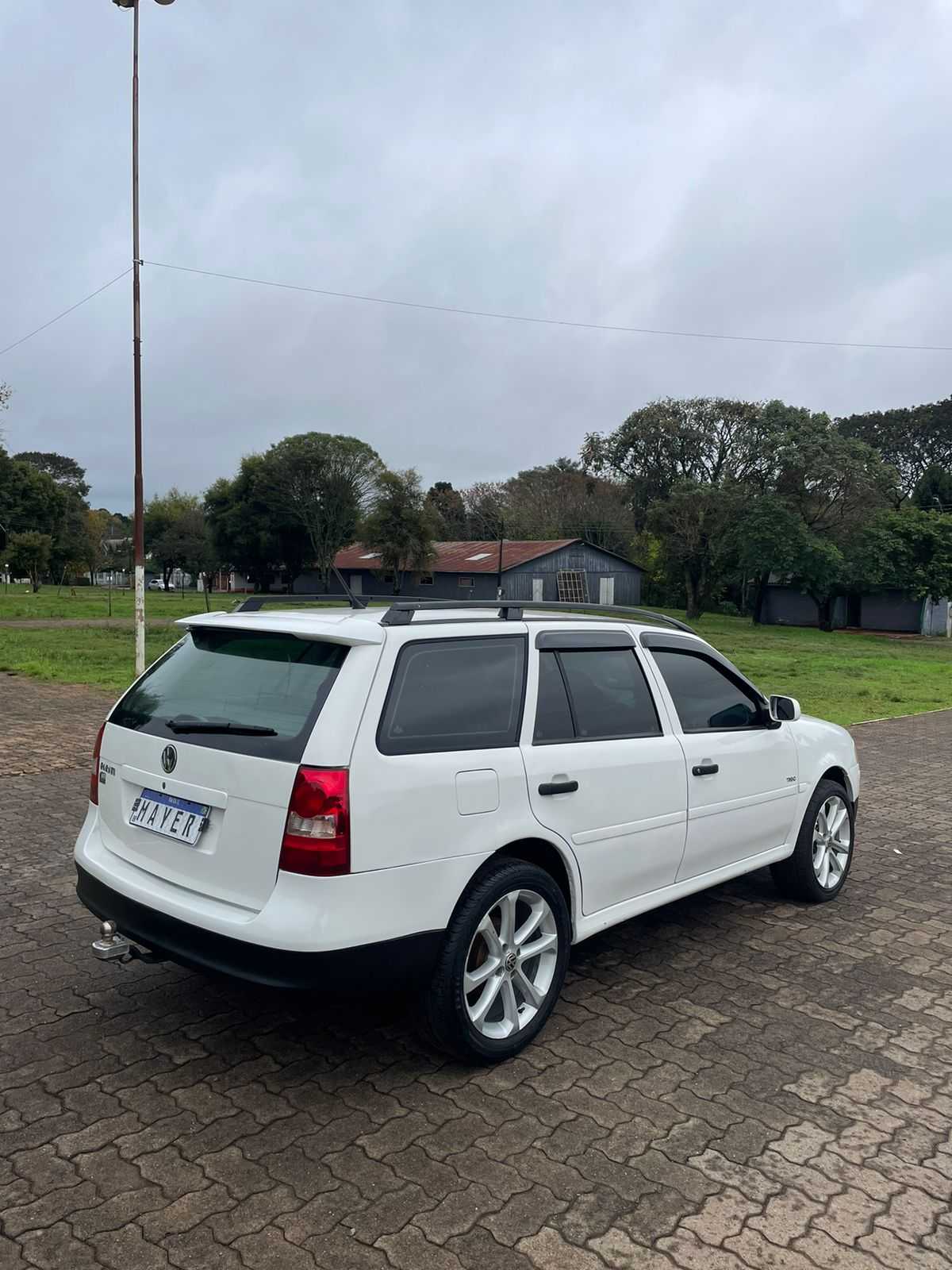 PARATI TITAN 1.6 MI 4P