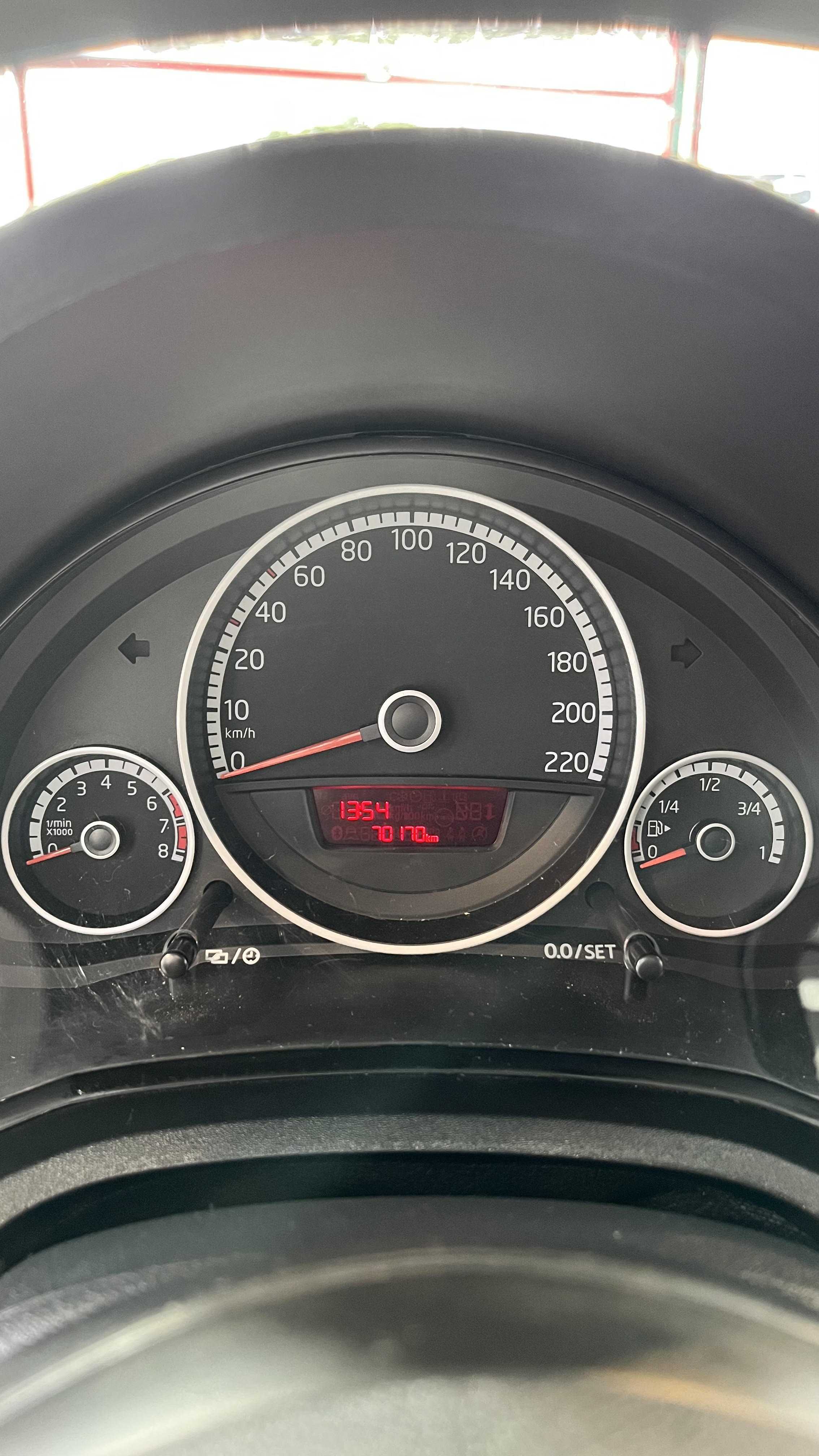 UP MOVE 1.0 TSI