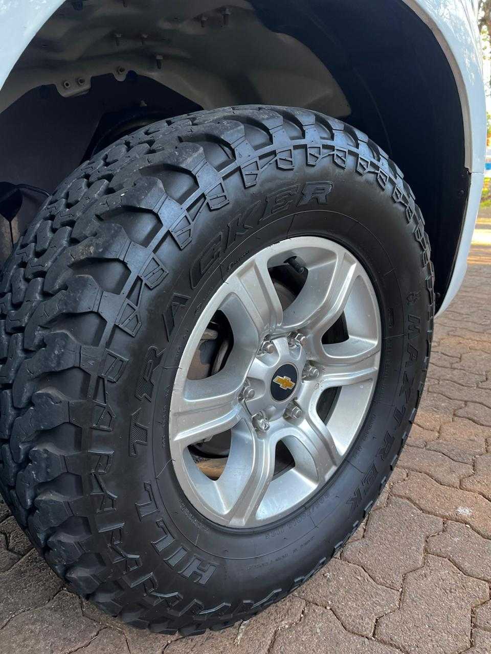 S10 ADVANTEGE 2.5