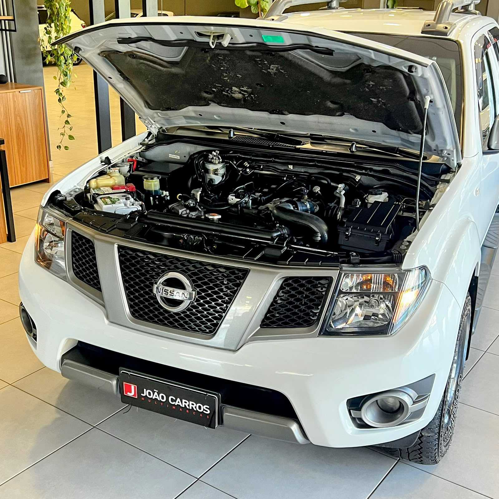 FRONTIER ATTACK SV 2.5TB 4X4