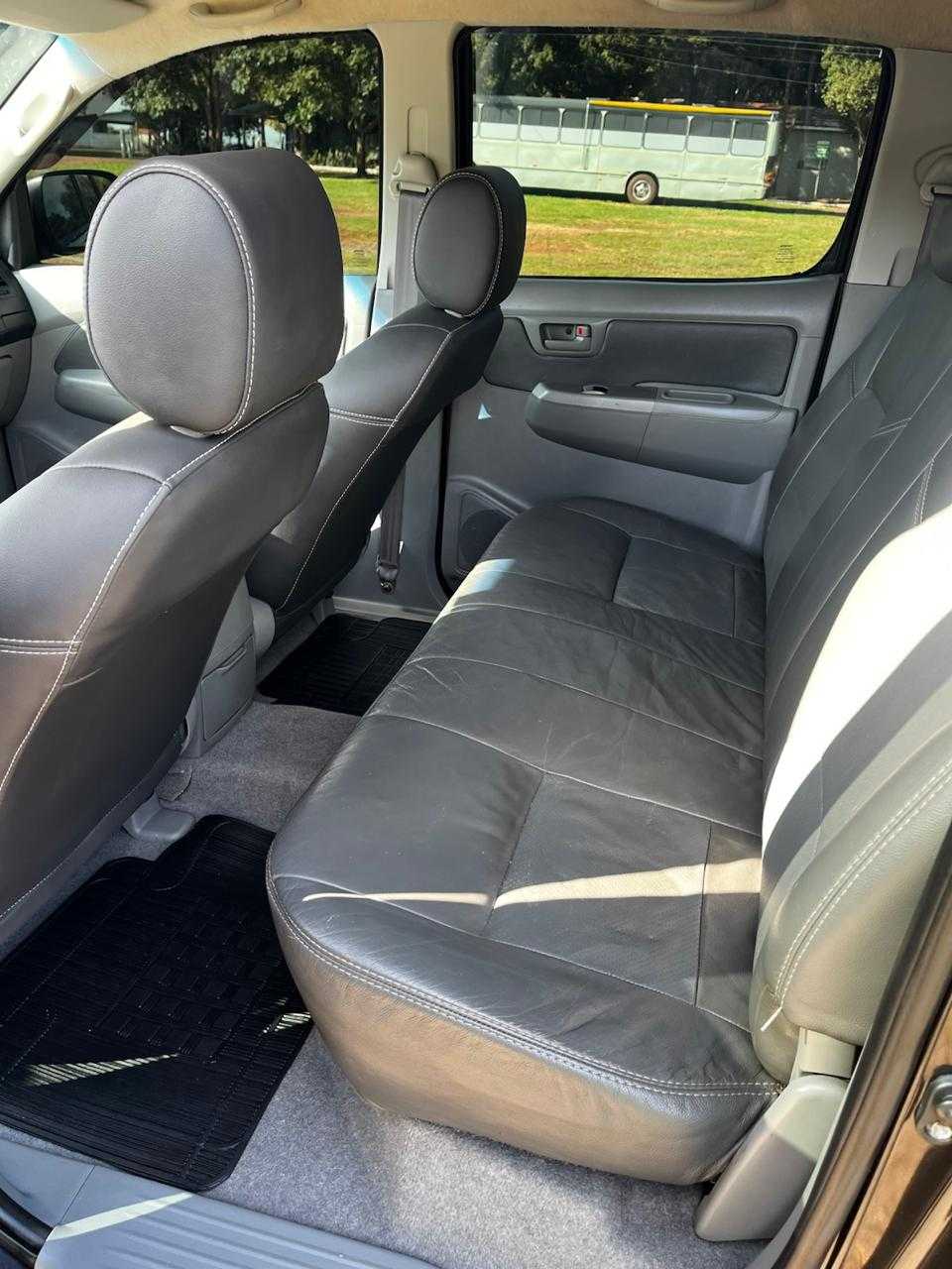 HILUX CD 4X2 SRV