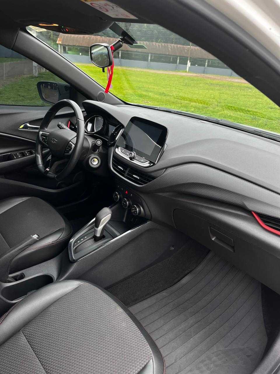 ONIX HATCH RS 1.0 TURBO