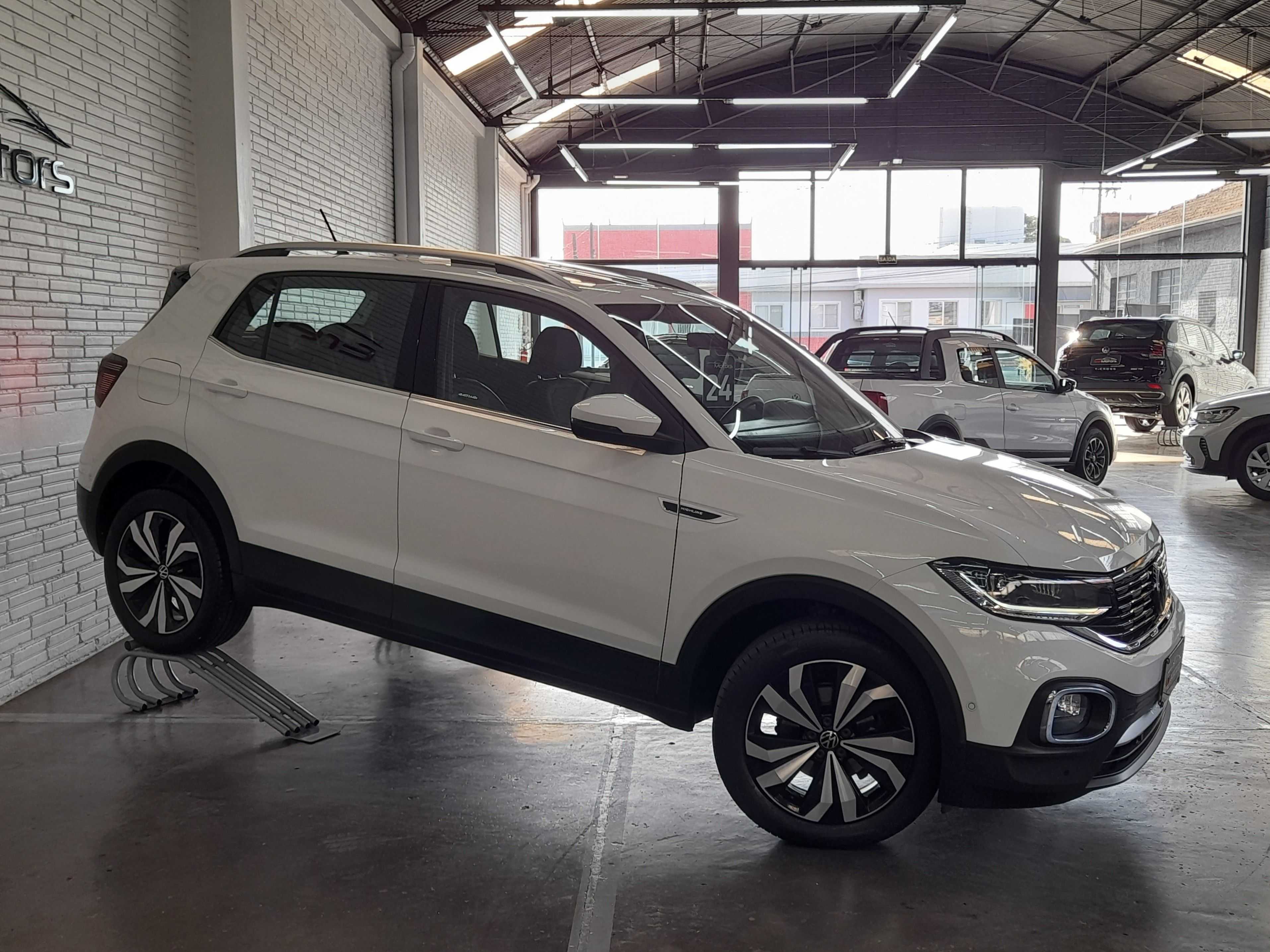 T-CROSS HIGHLINE 250TSI
