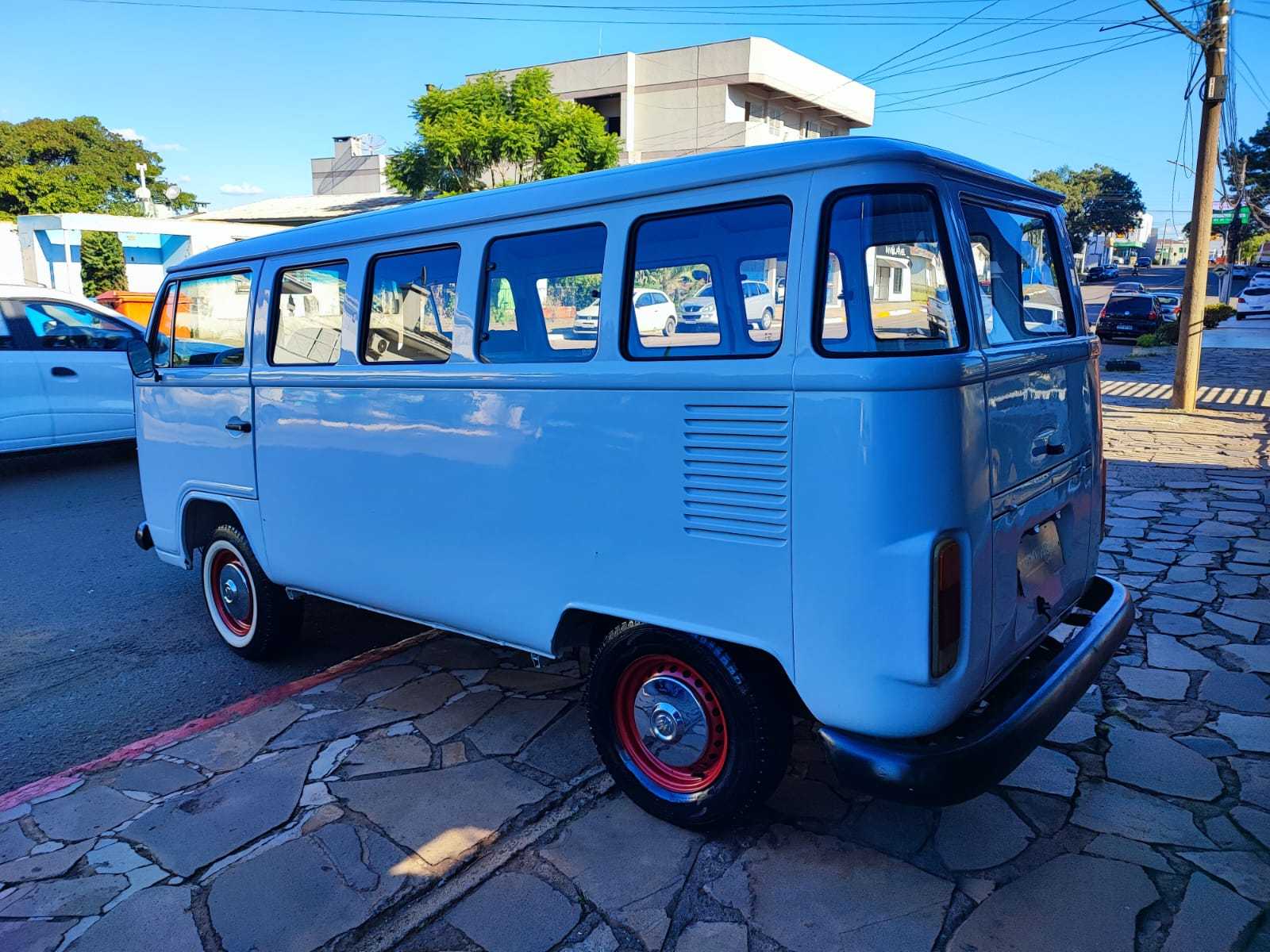 KOMBI 1600
