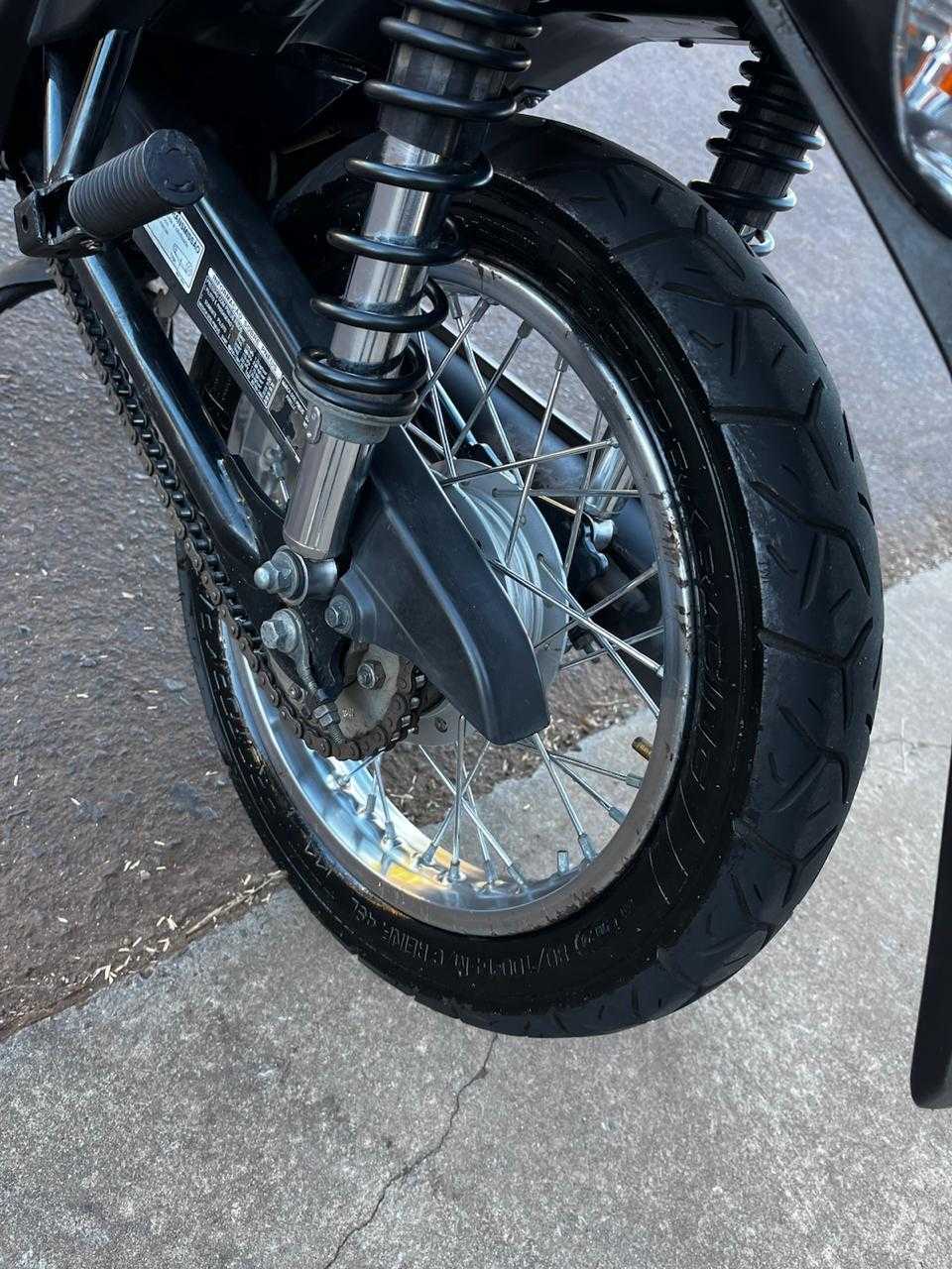 BIZ 125 ES