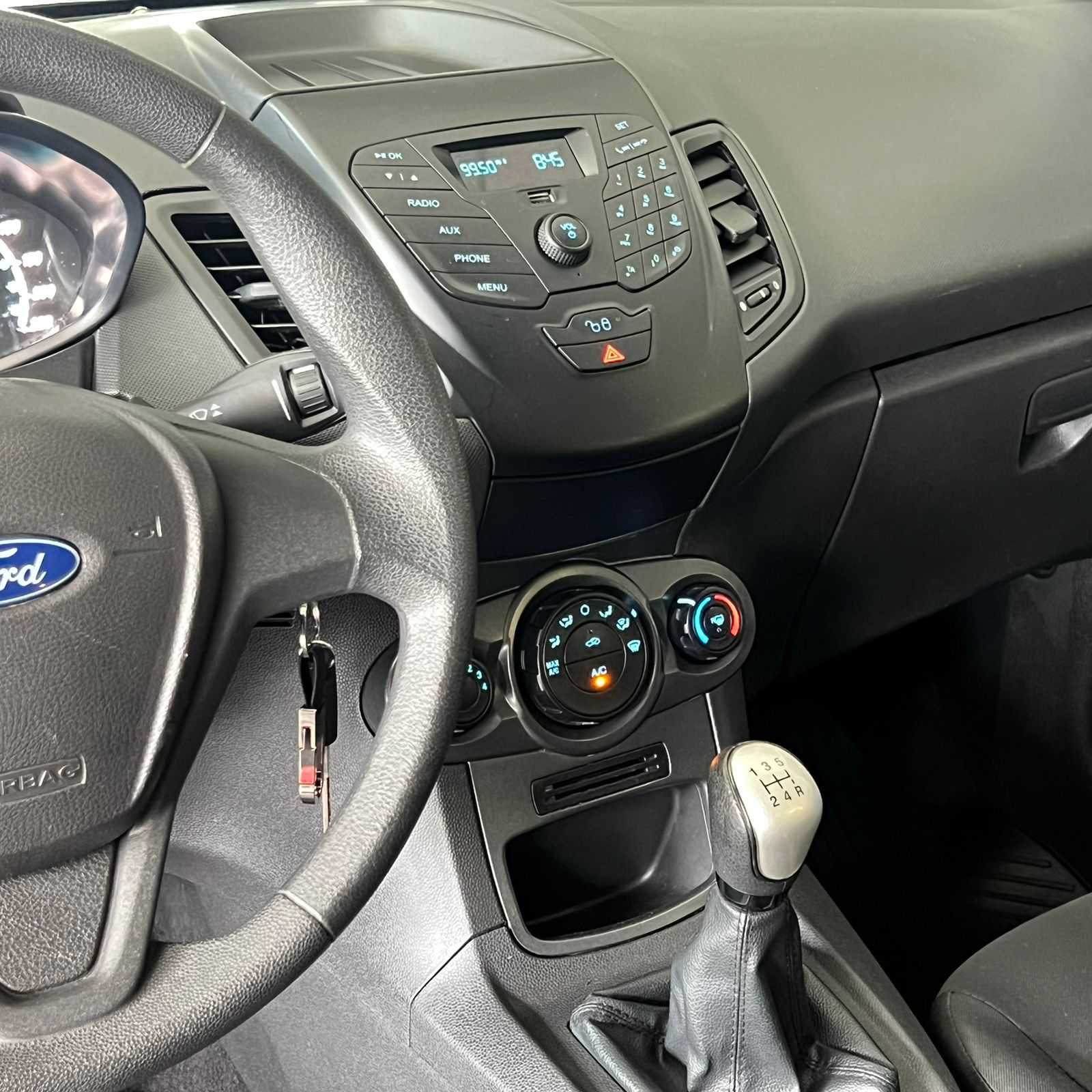 FIESTA HATCH 1.5 FLEX MANUAL