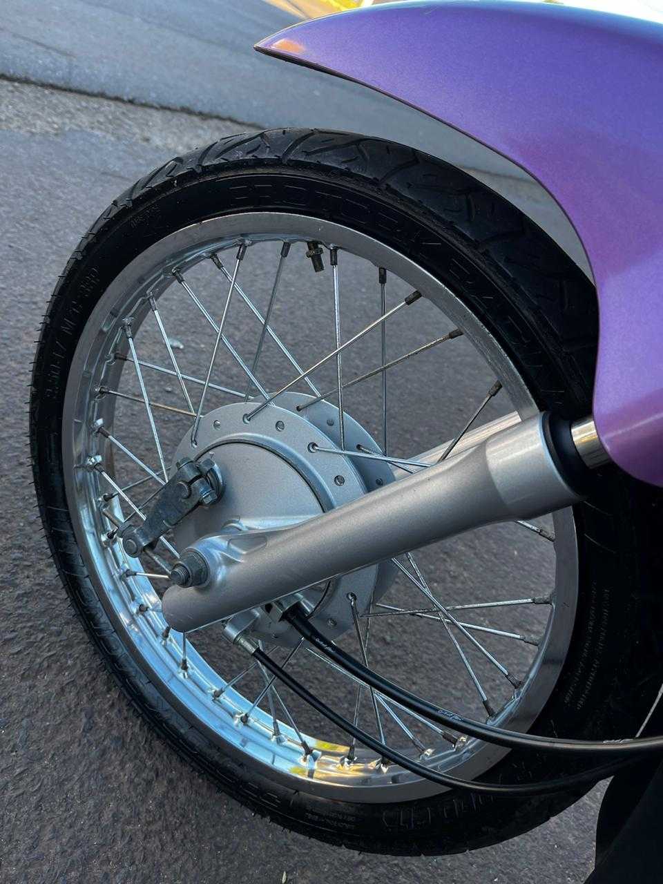 BIZ 125 ES