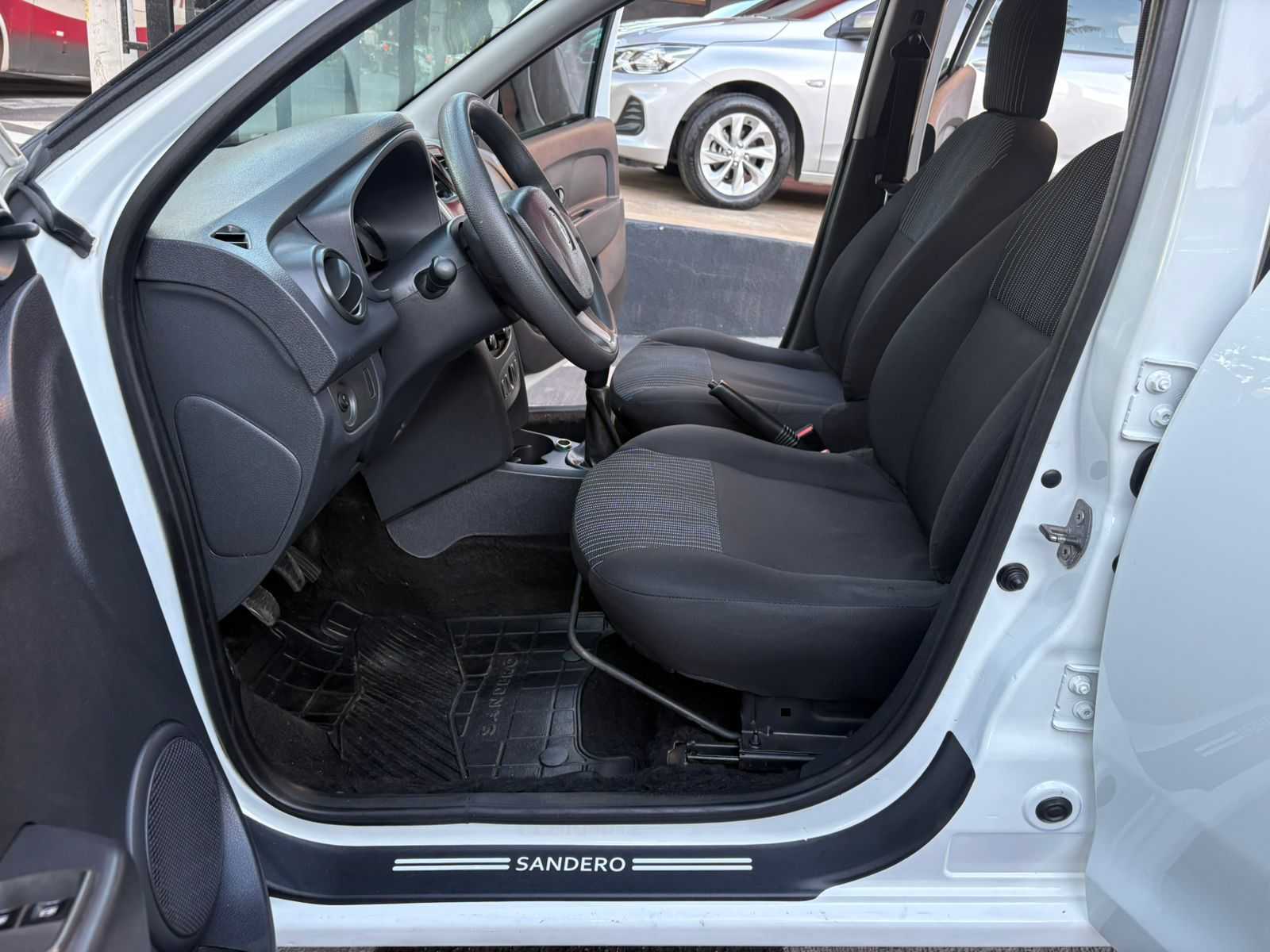 SANDERO AUTHENTIQUE 1.0