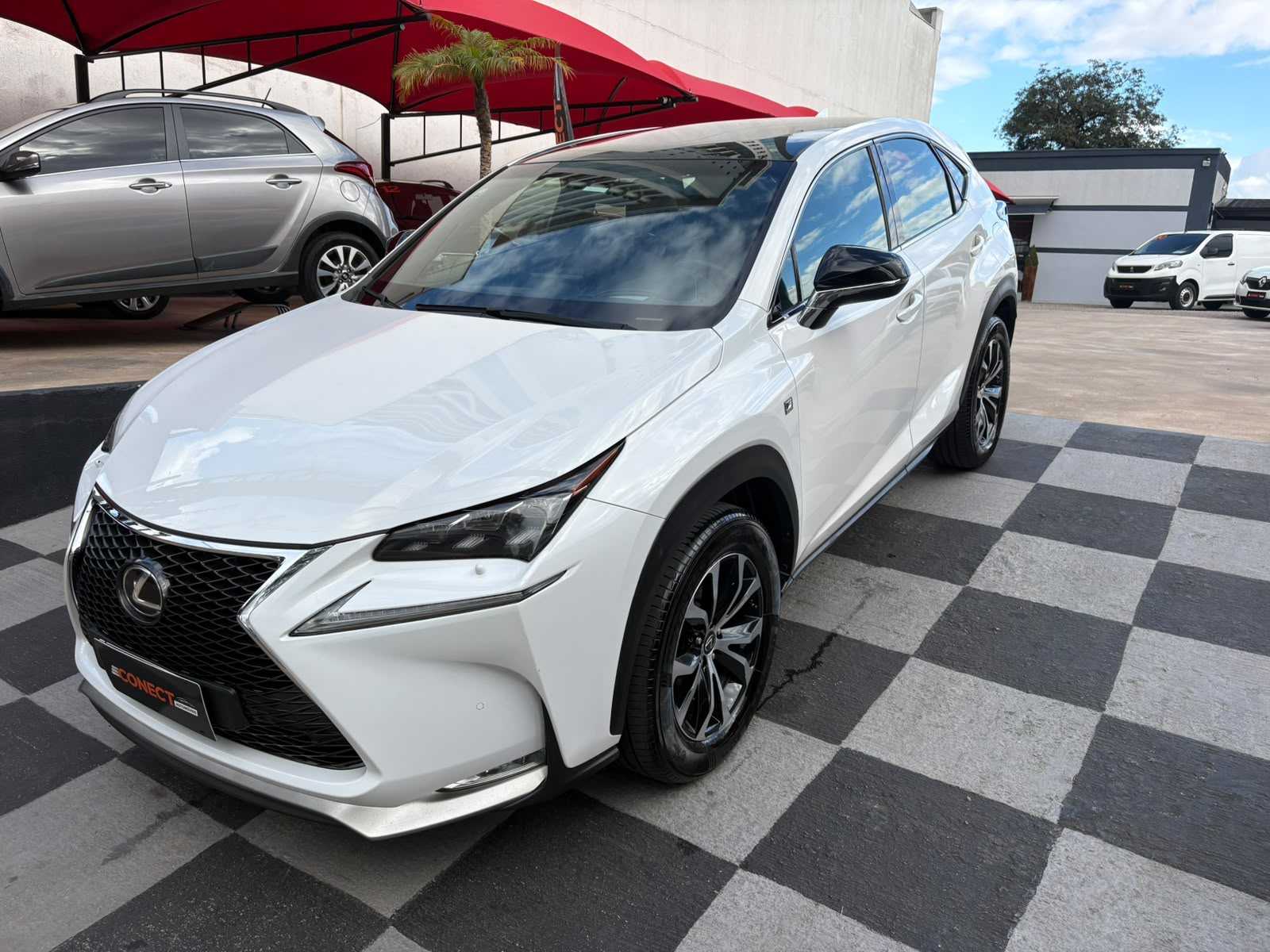 LEXUS NX200T F-SPORT AWD 2.0