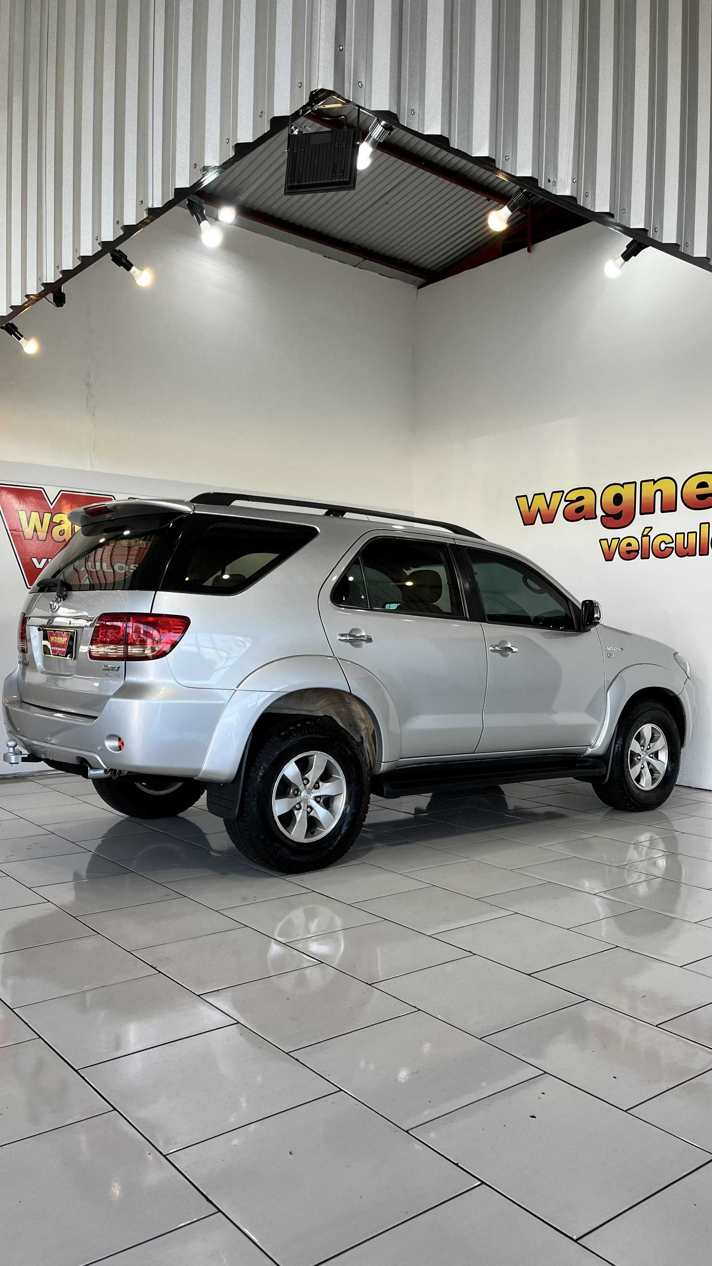 HILUX SW4 SRV 4X4 3.0 TDI DIES