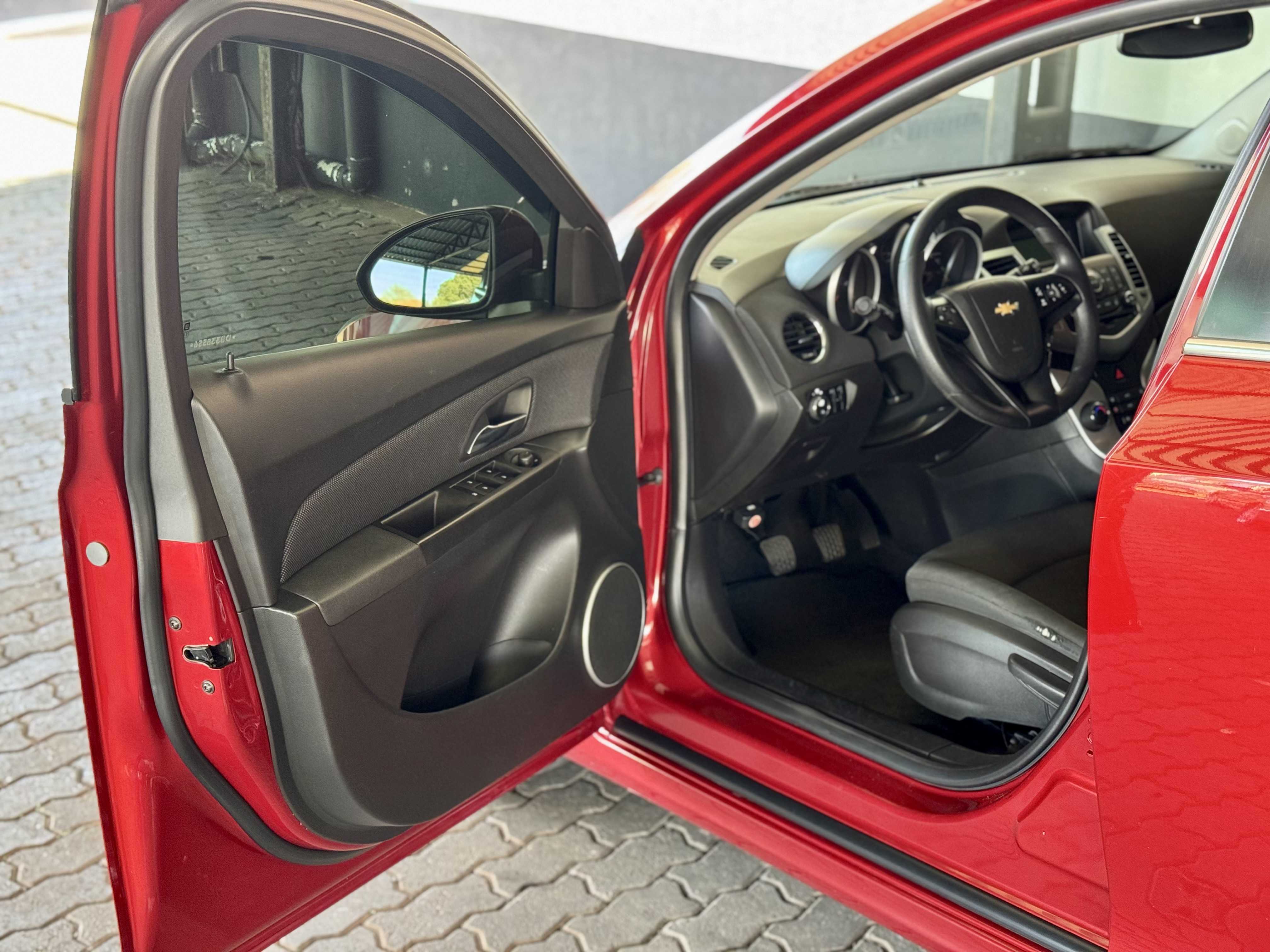 CRUZE LT SPORT6