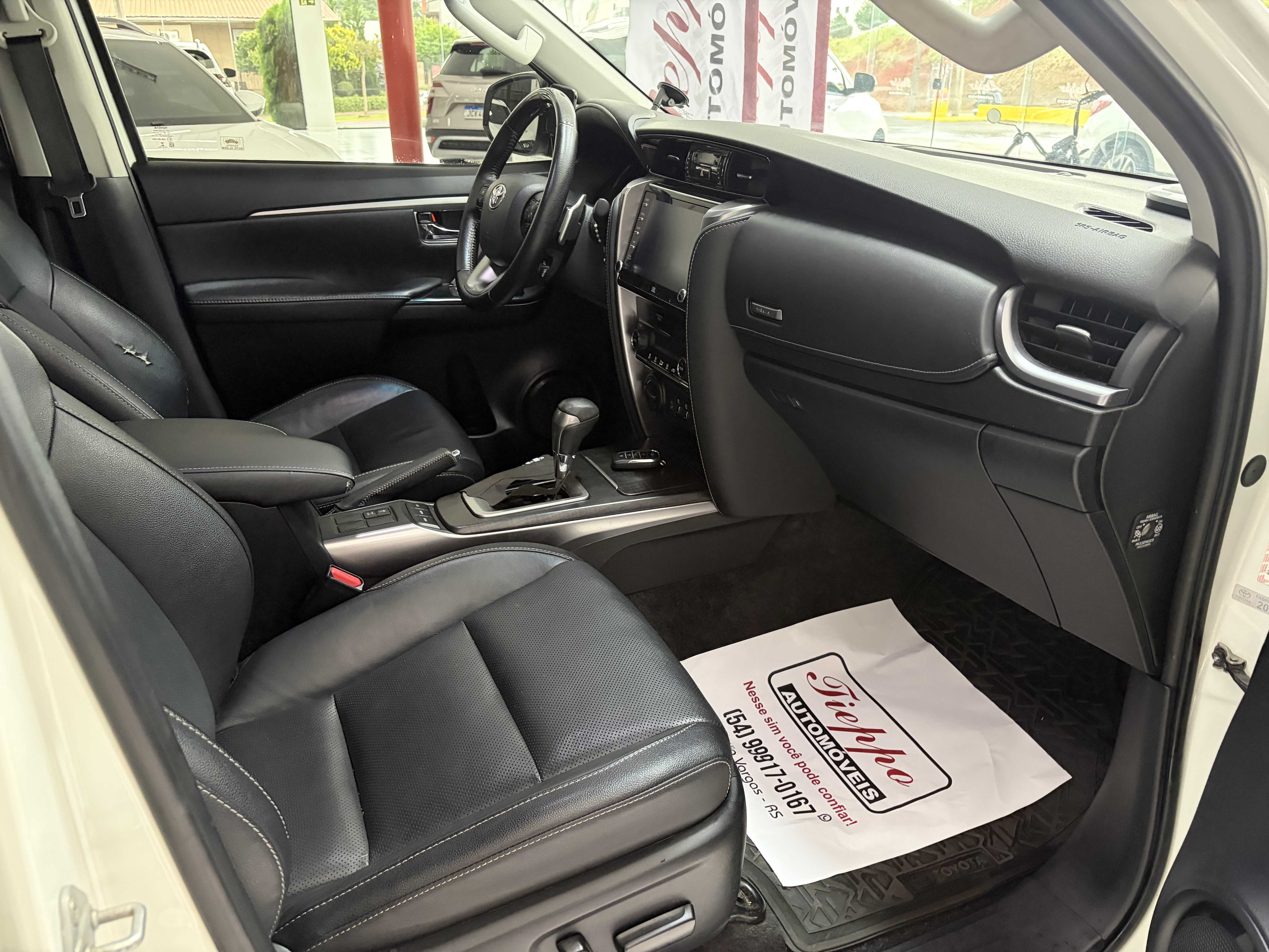 HILUX SW4 SRX 2.8 4X4 AT 7 LUG