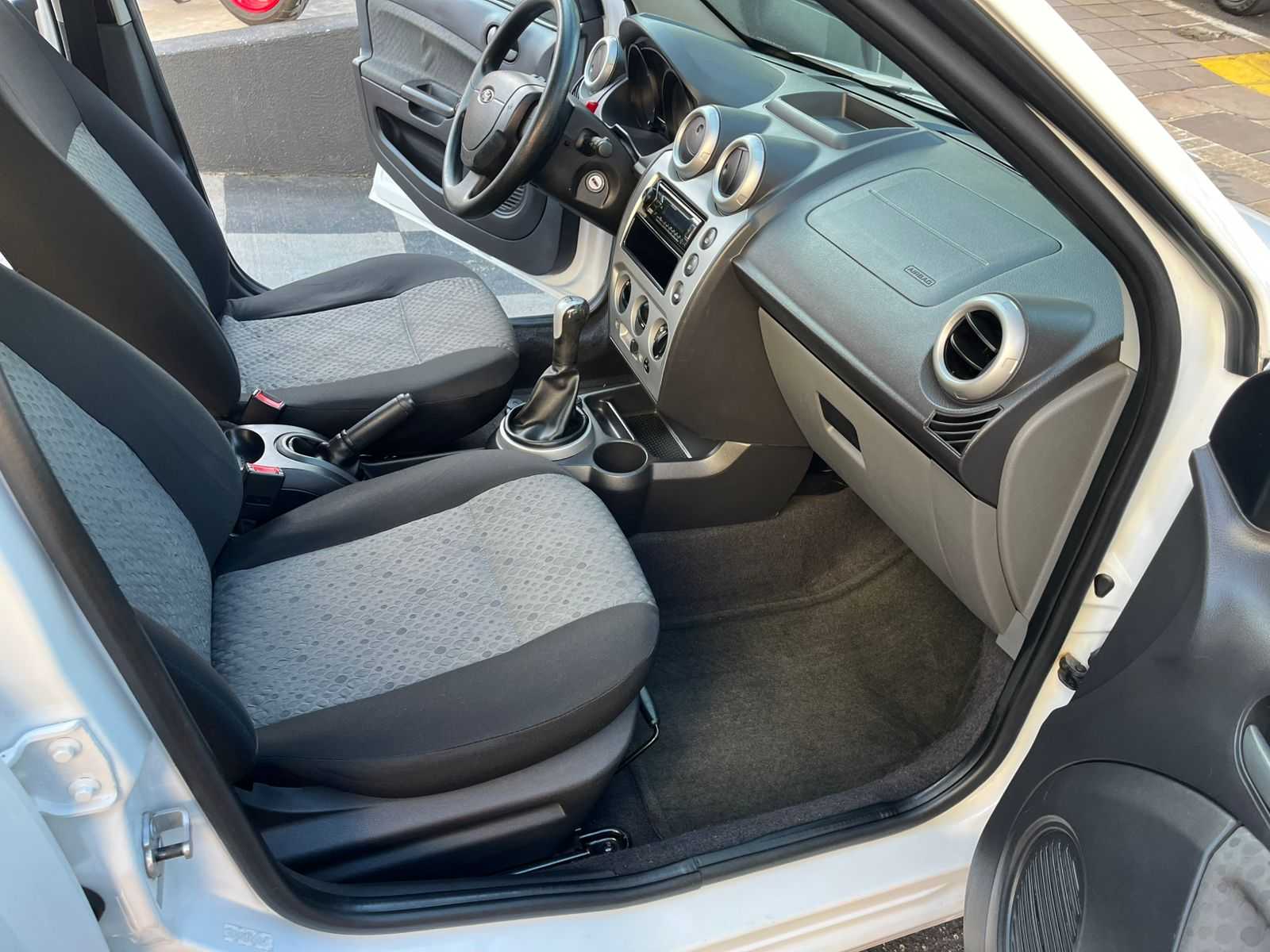 FIESTA SE 1.6 COMPLETO