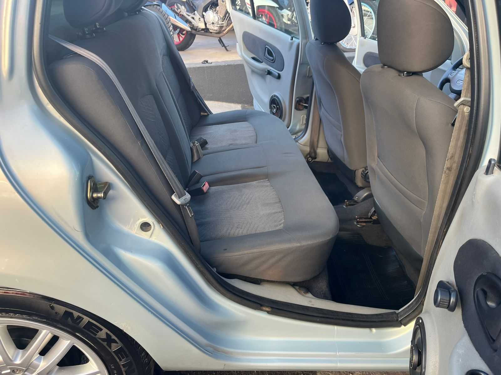 CLIO SEDAN 1.0 COMPLETO