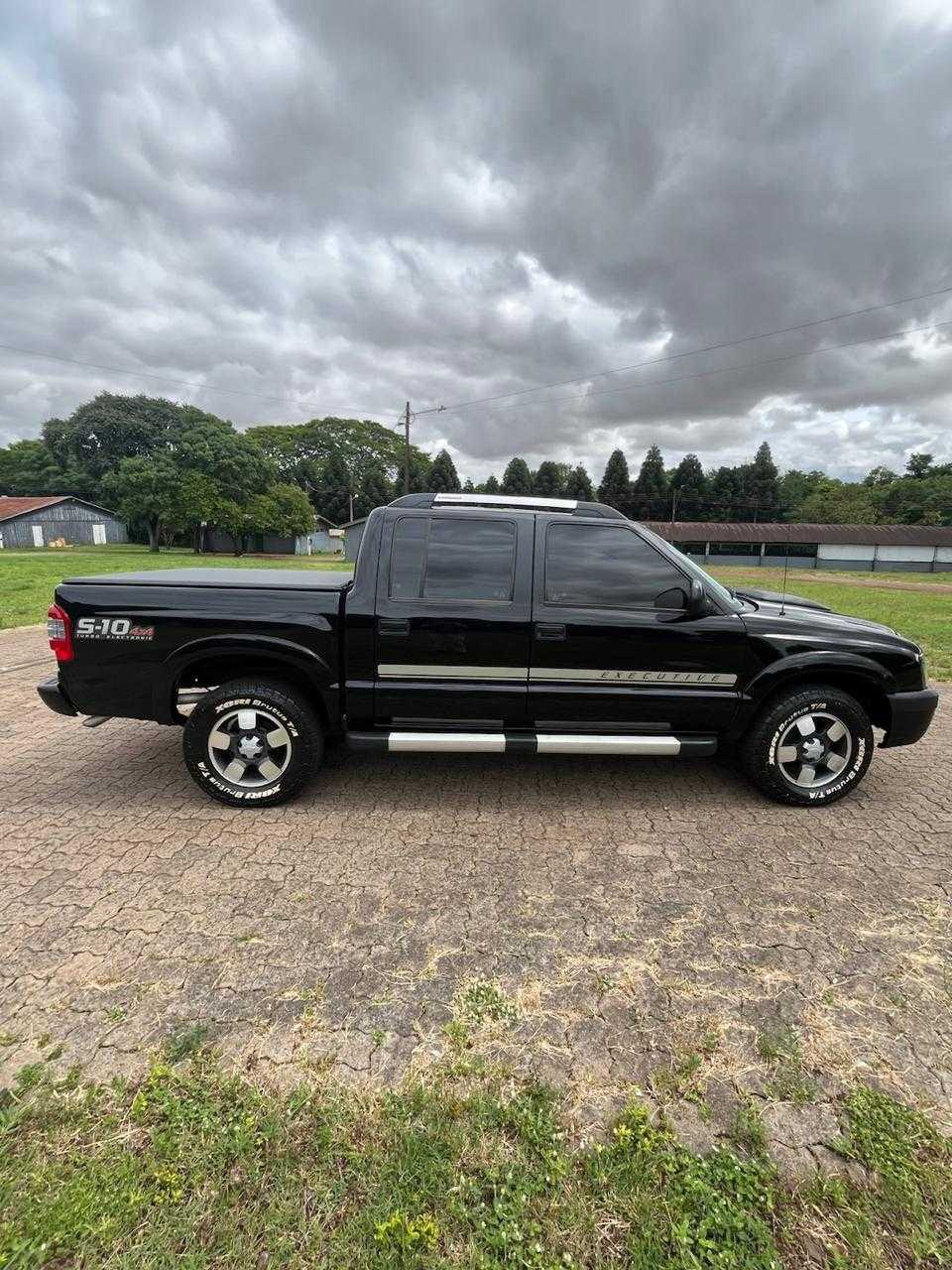 S10 EXECUTIVE 2.8 CD