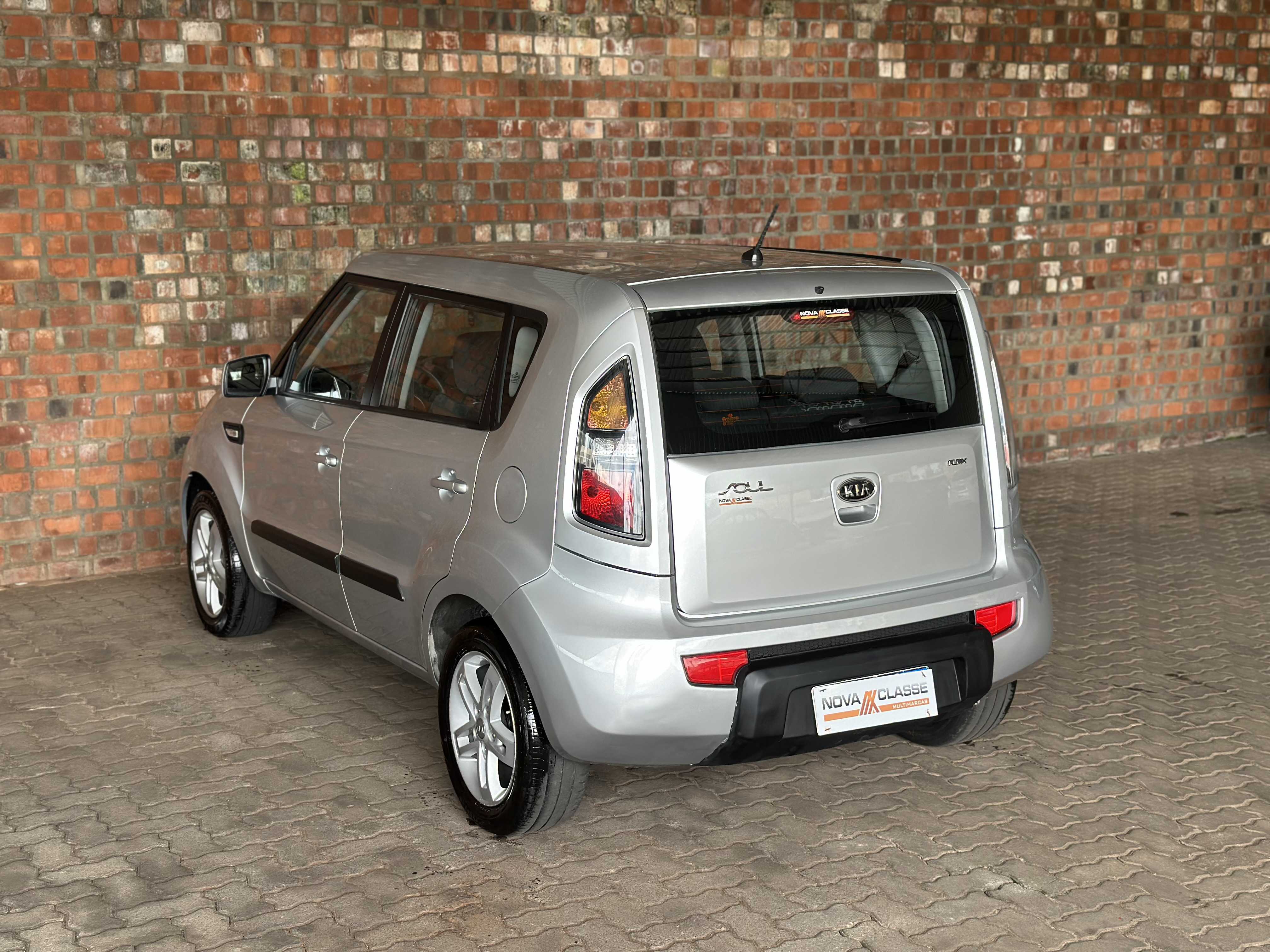 KIA SOUL EX 1.6 MANUAL