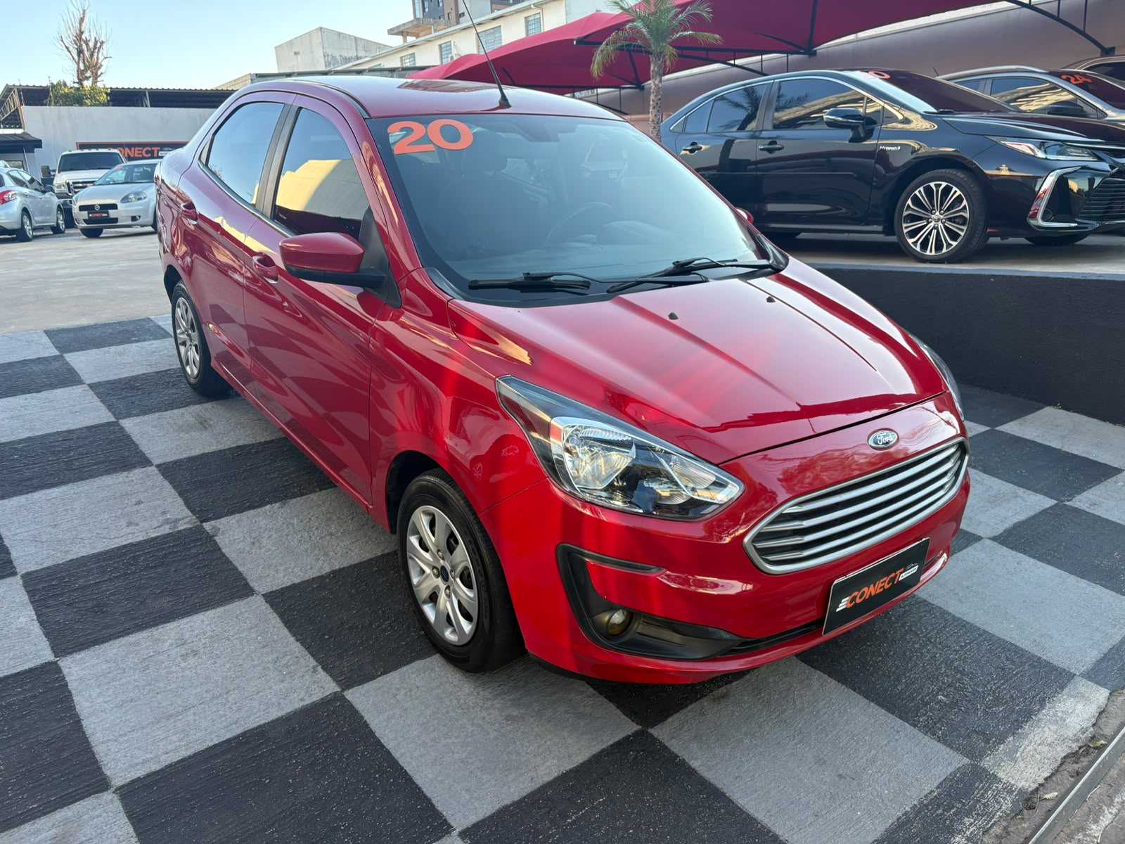 KA SEDAN 1.0