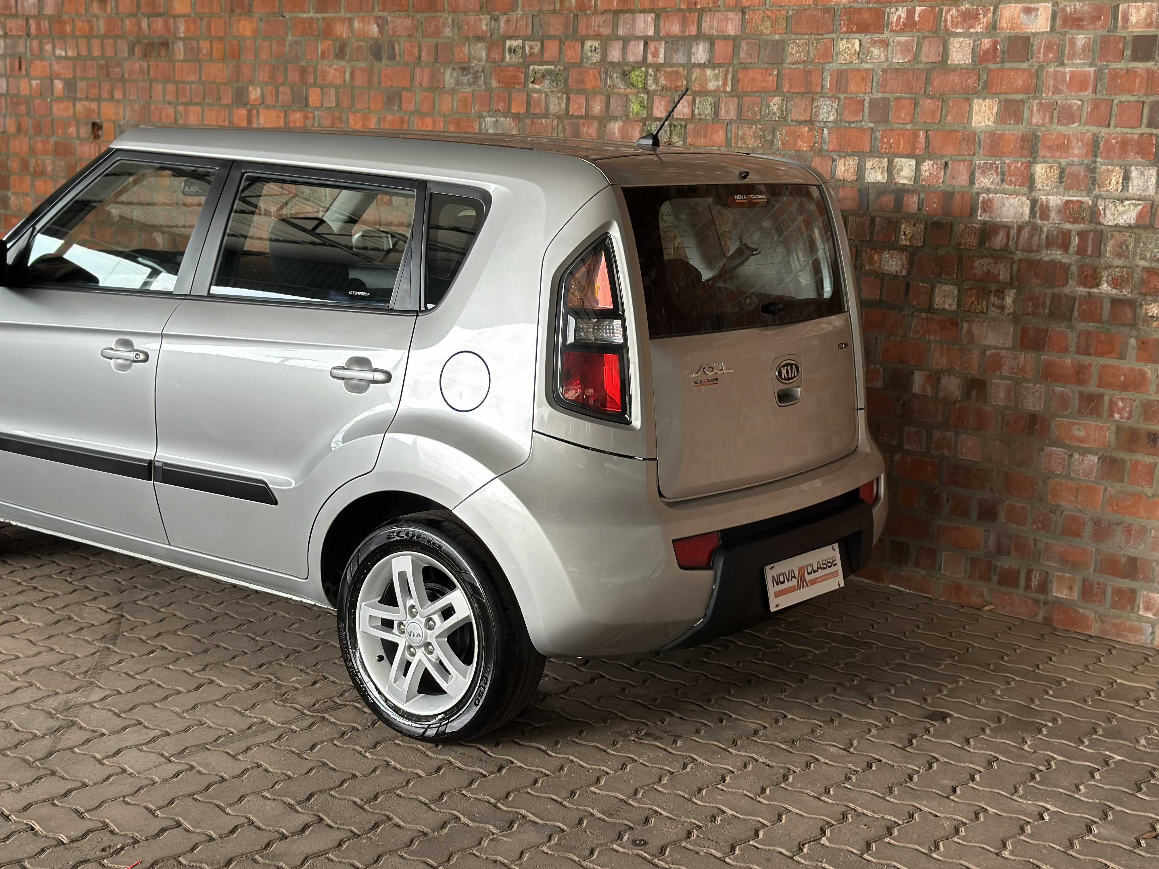 KIA SOUL EX 1.6 MANUAL