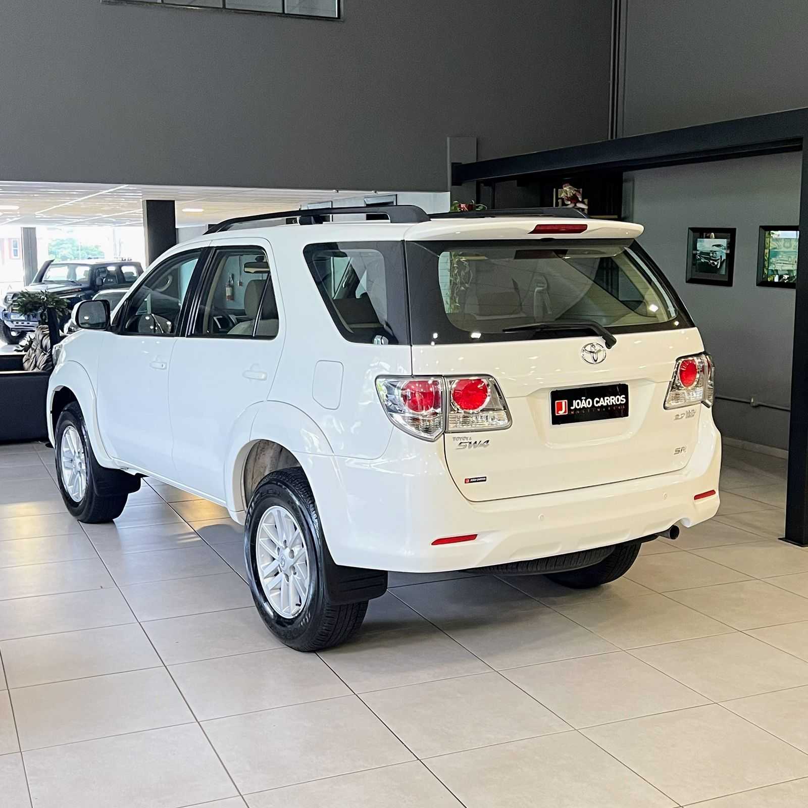 HILUX SW4 SR 2.7 FLEX 4X2 AUT