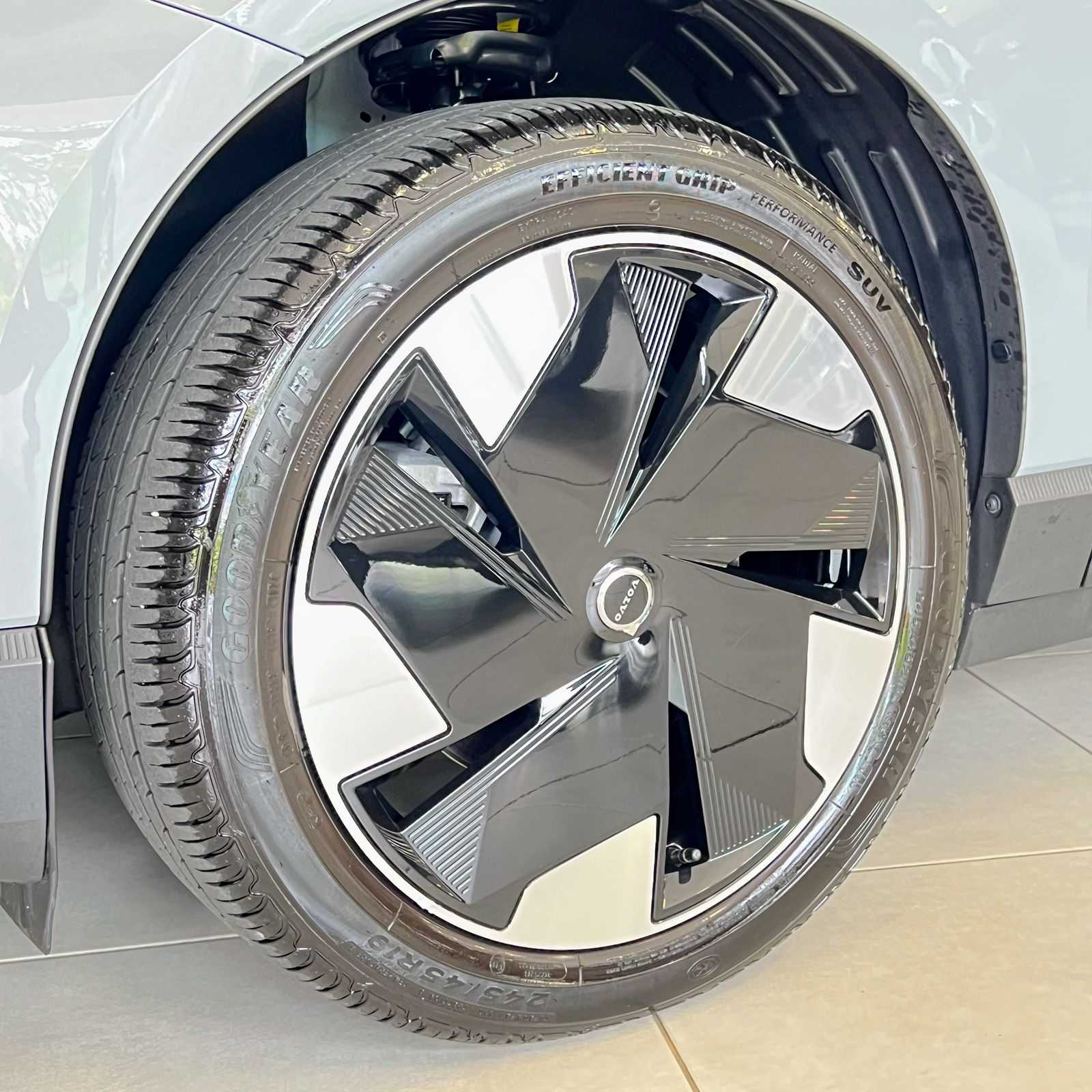 EX30 E60 PLUS ELETRICO