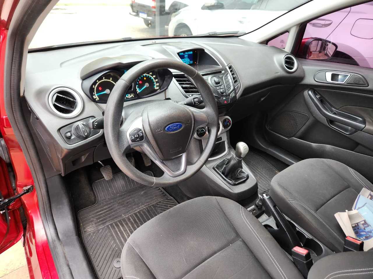 FIESTA 1.6 SE