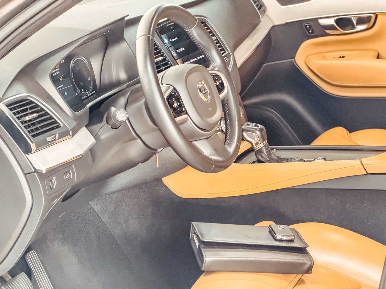 XC90 2.0 MEMENTUM T6 5P AUT