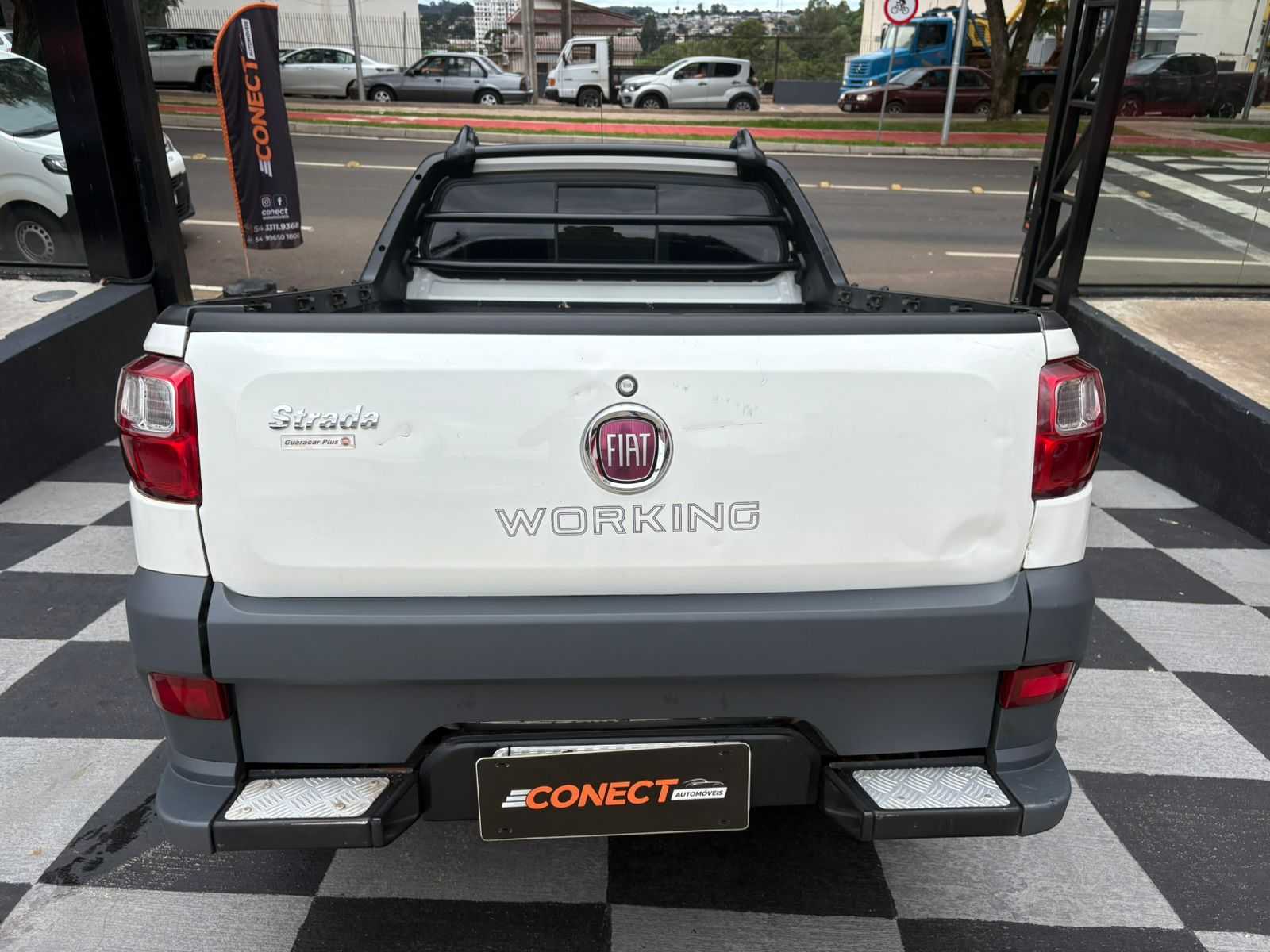 STRADA WORKING HARD  1.4 CS