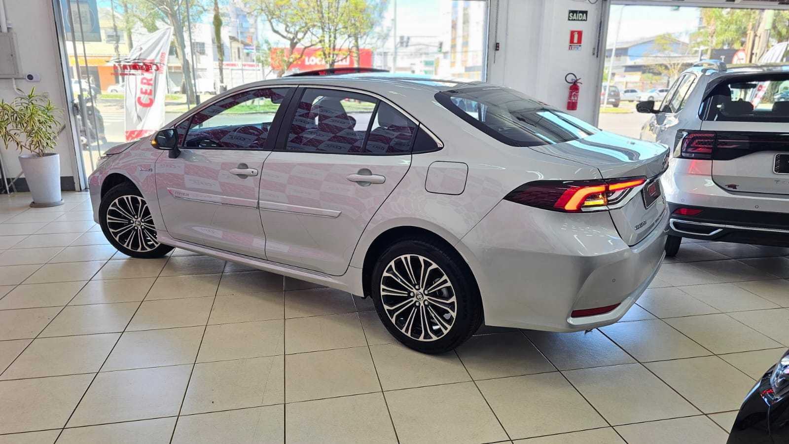 COROLLA ALTIS PREMIUM