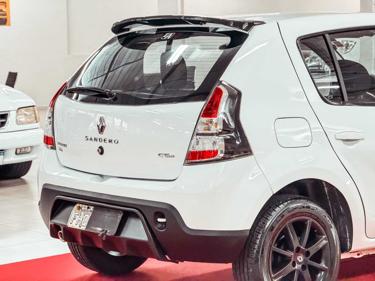 SANDERO 1.6 GTLINE HI-FLEX 4P