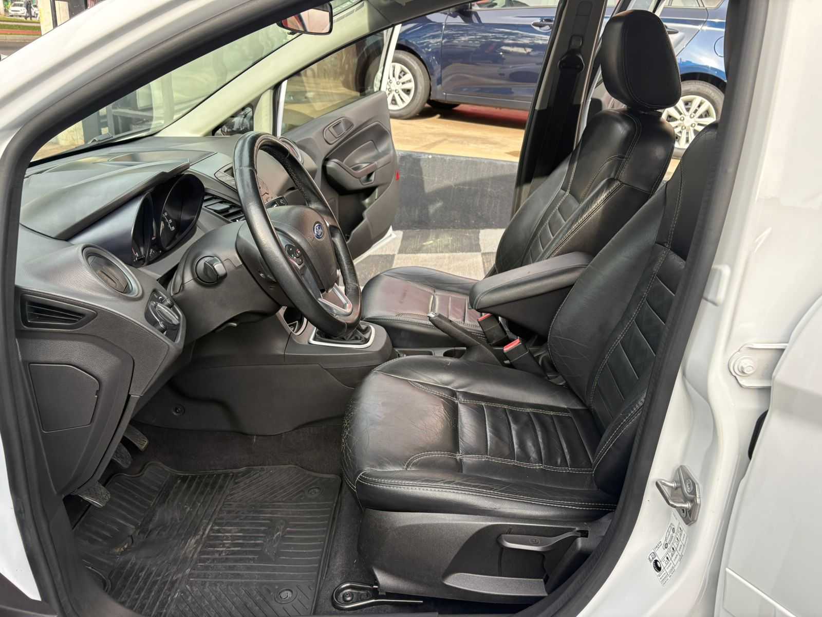 NEW FIESTA 1.5 COMPLETO