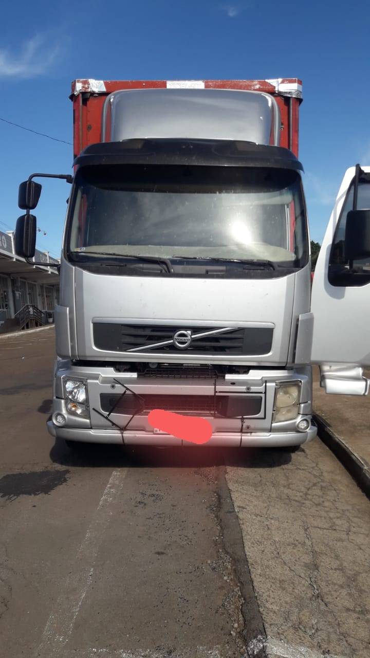 VOLVO VM330 8X2