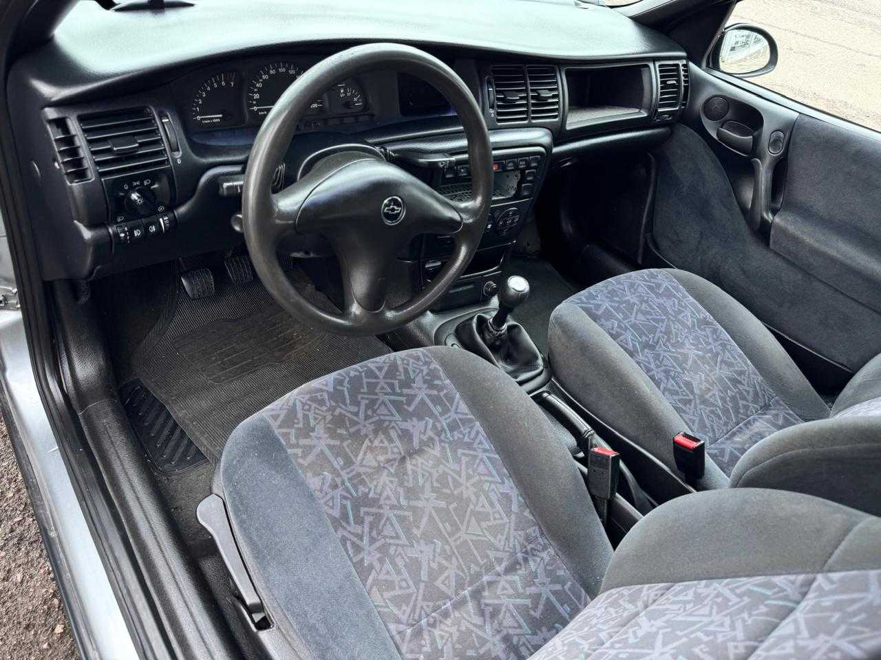 VECTRA  GLS 8 VALVULAS