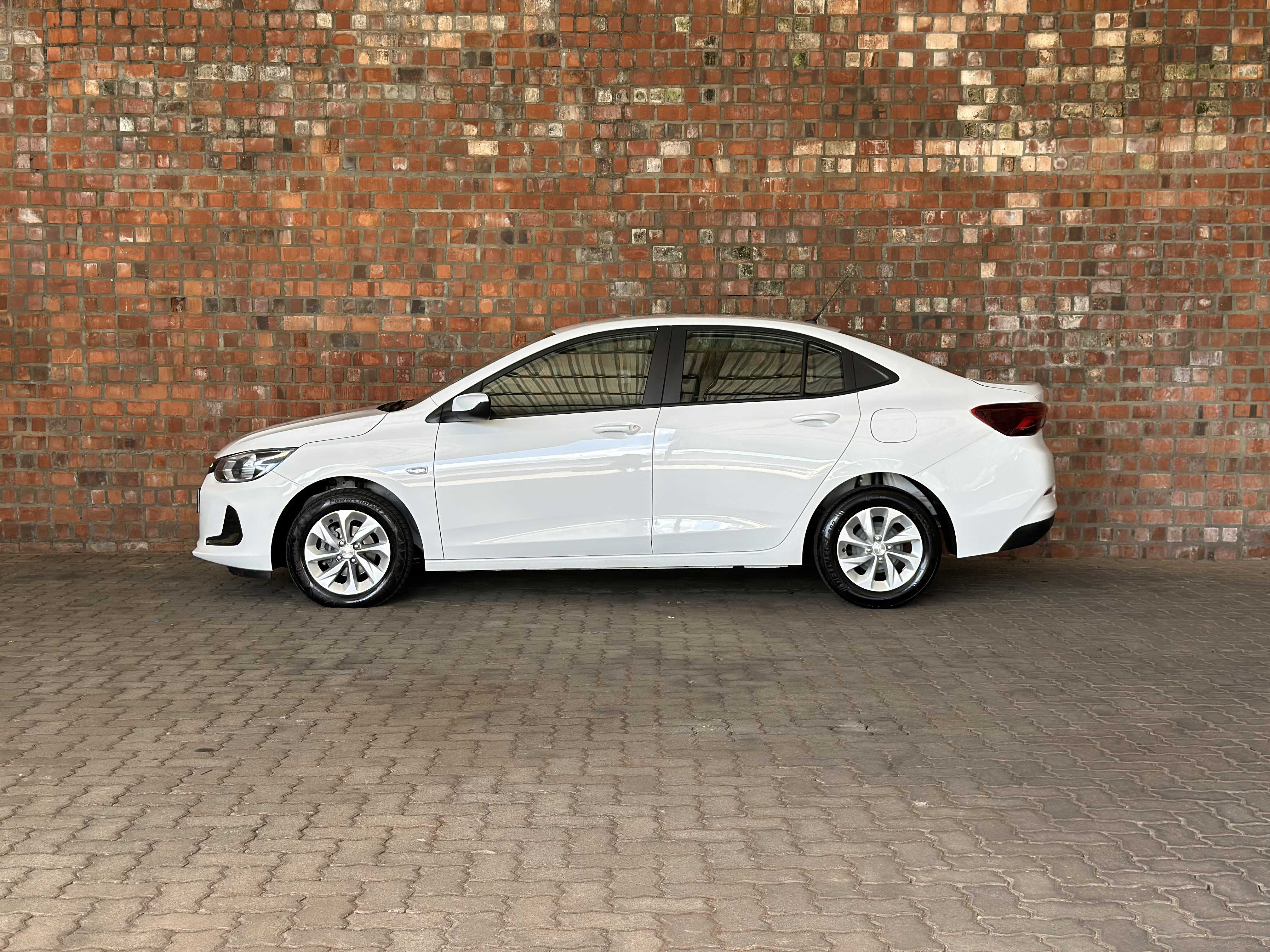 ONIX PLUS LT 1. TURBO AT FLEX