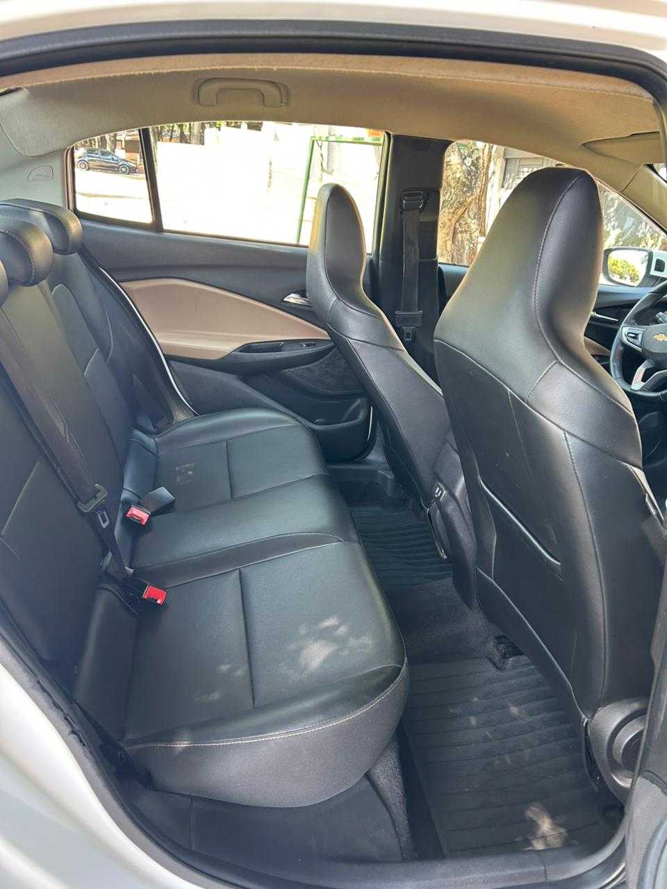 ONIX SEDAN PLUS PREMIER  1.0