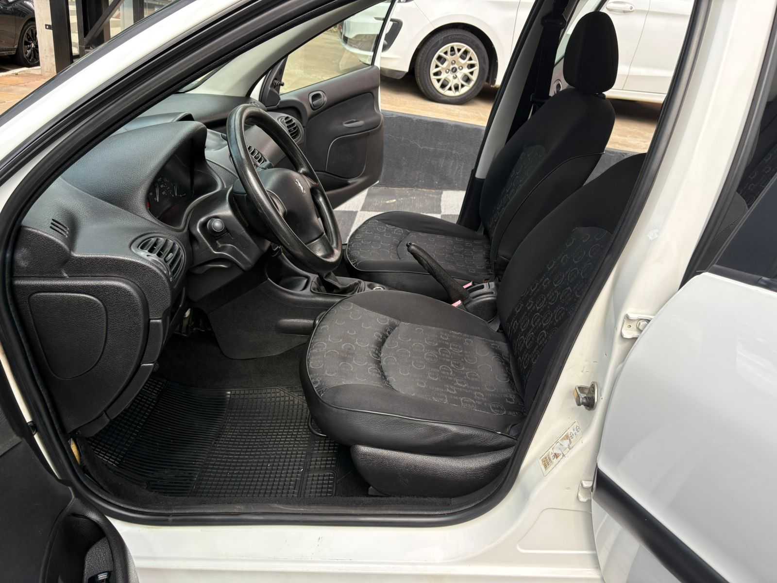 206 PRESENCE 1.4 COMPLETO