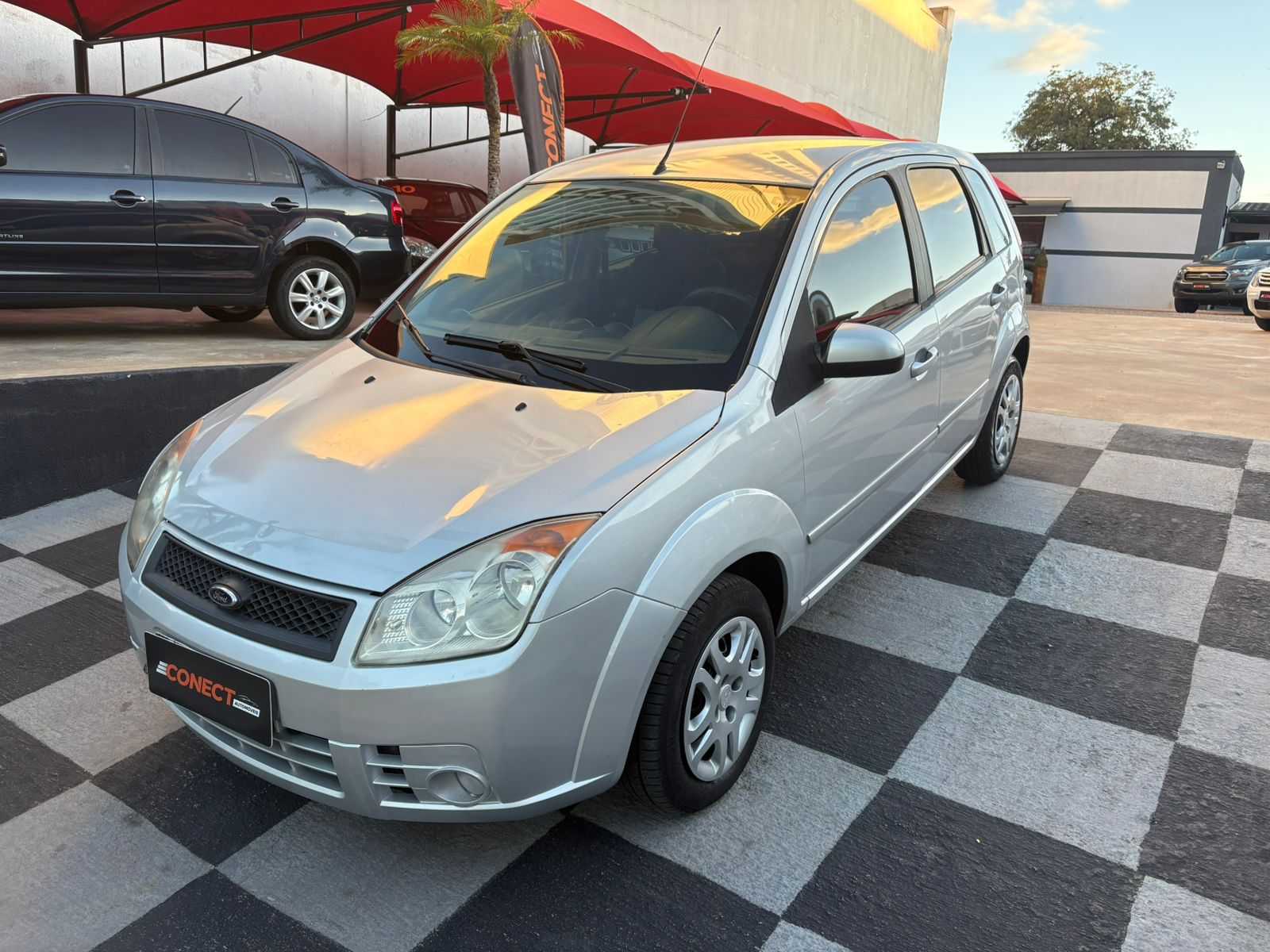 FIESTA 1.6 COMPLETO