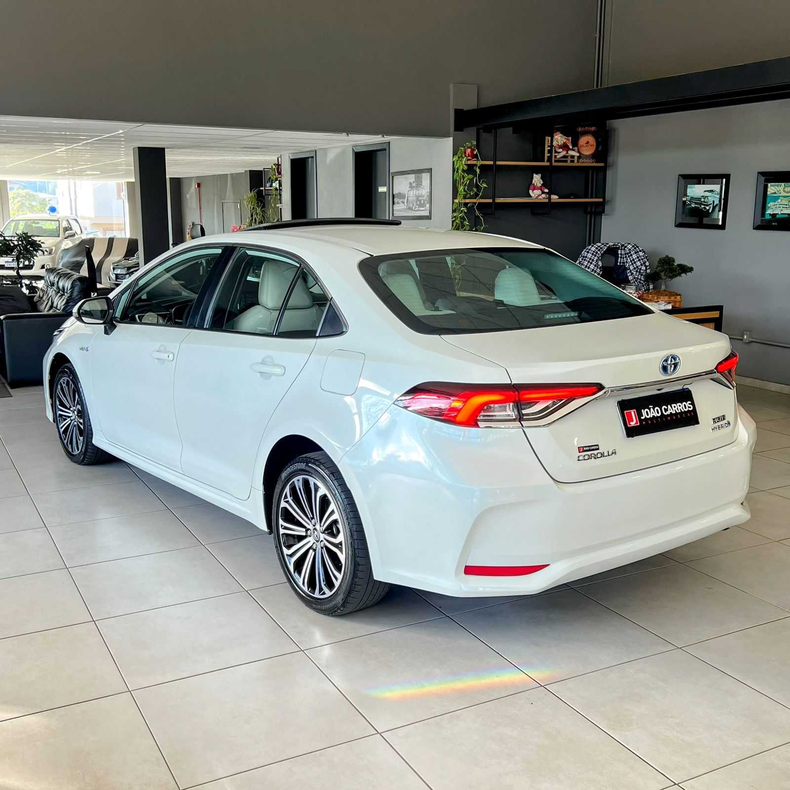 COROLLA ALTIS PREMIUM HYBRID