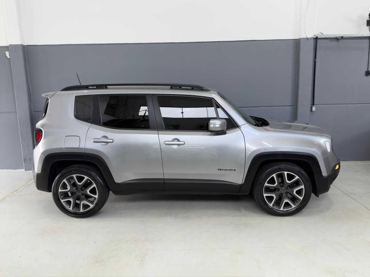 RENEGADE LONGITUDE 1.8 AUT